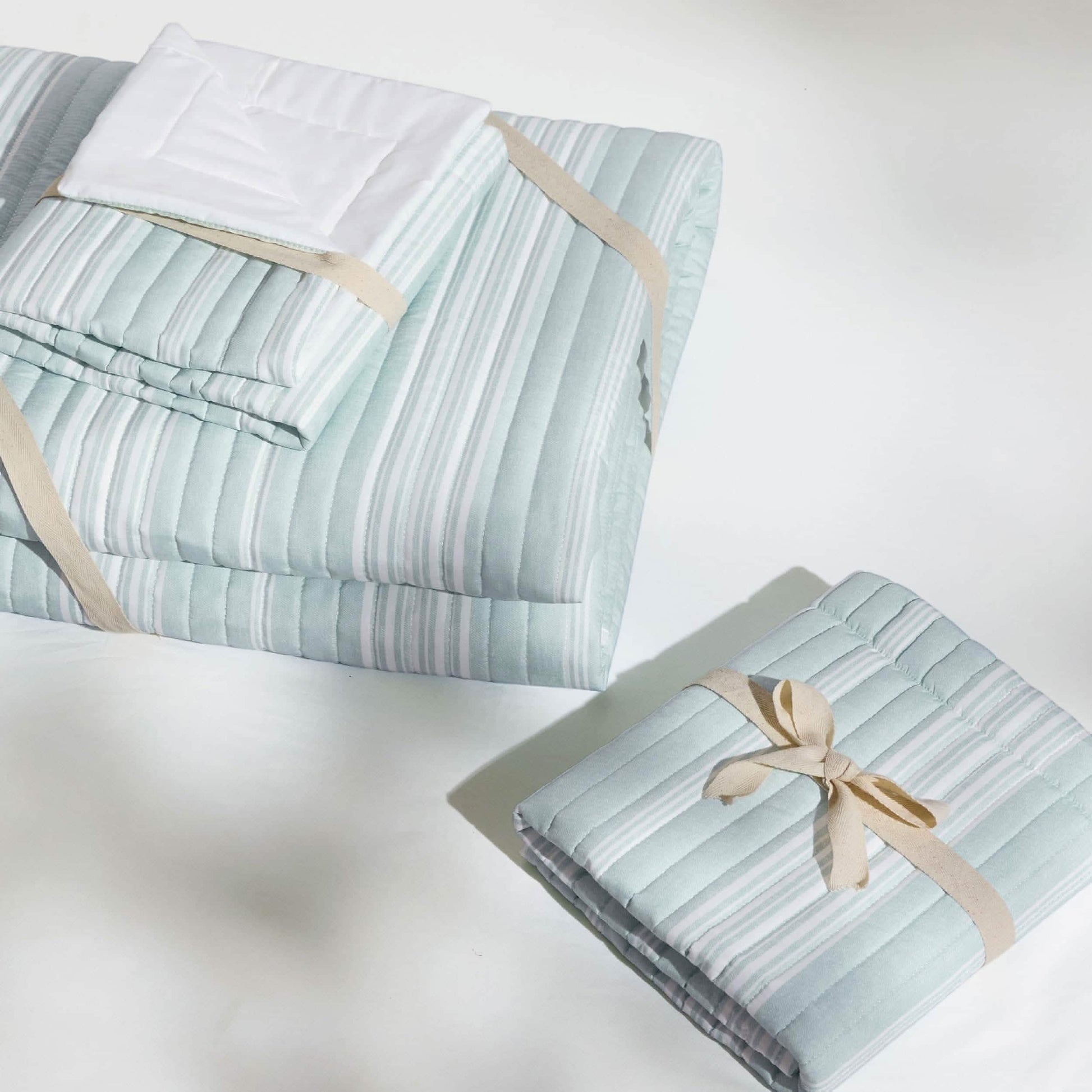 GentleSoft™ Chill Vibes Quilt Set
