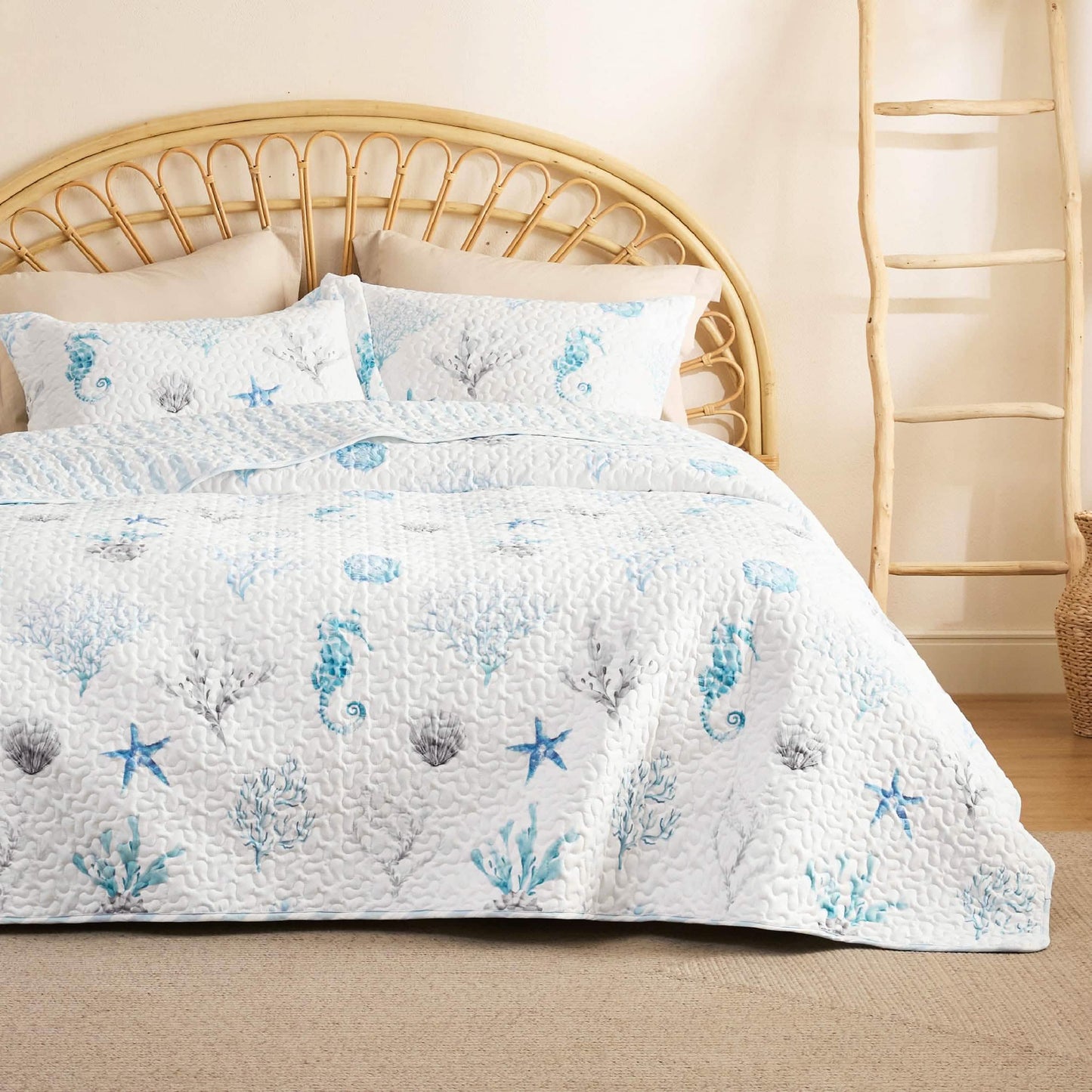 GentleSoft™ Chill Vibes Quilt Set