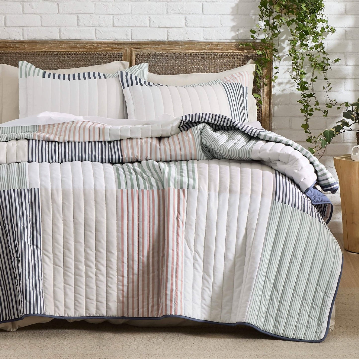GentleSoft™ Chill Vibes Quilt Set