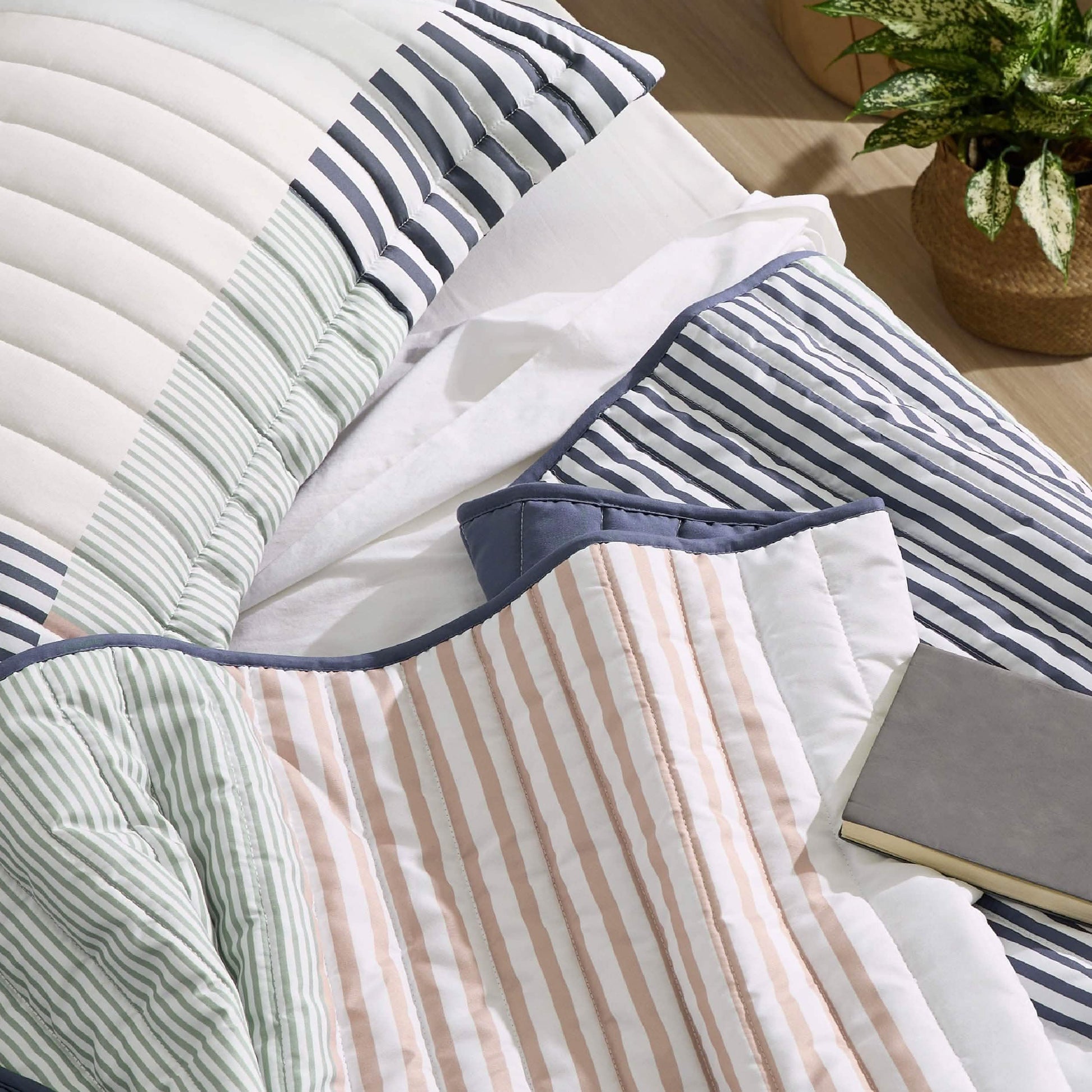 GentleSoft™ Chill Vibes Quilt Set