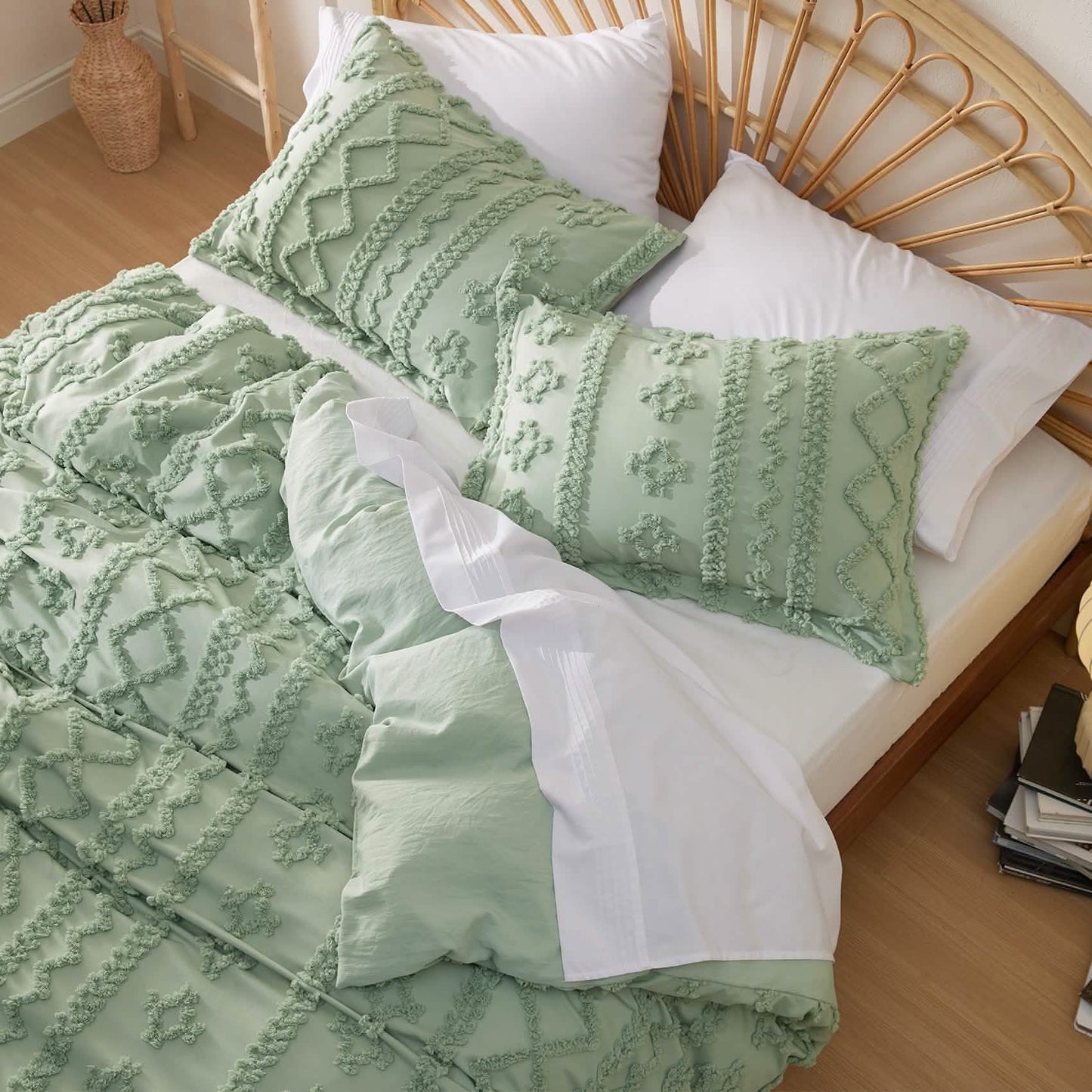 GentleSoft™ Boho Tufted Embroidery Duvet Cover Set