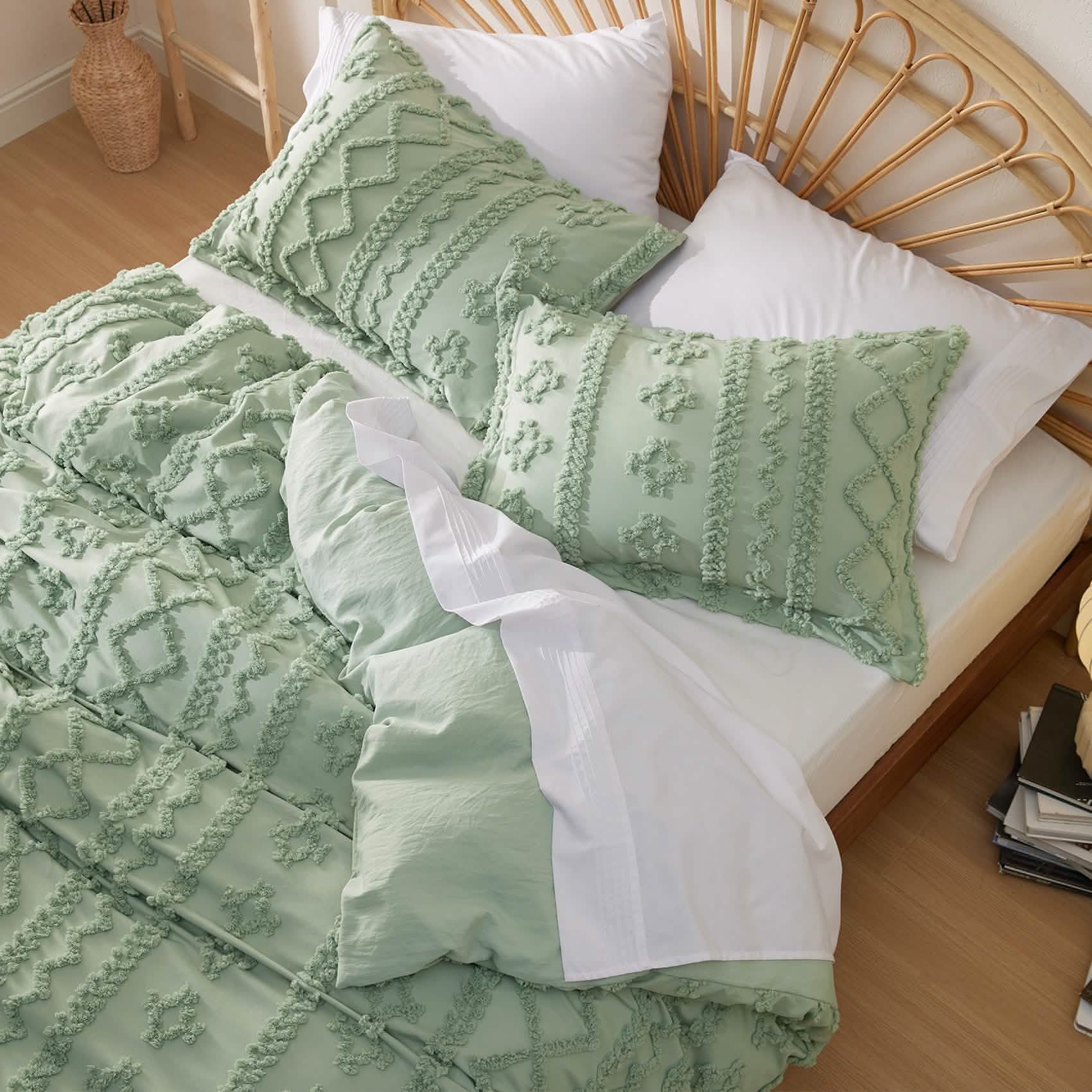 GentleSoft™ Boho Tufted Embroidery Duvet Cover Set