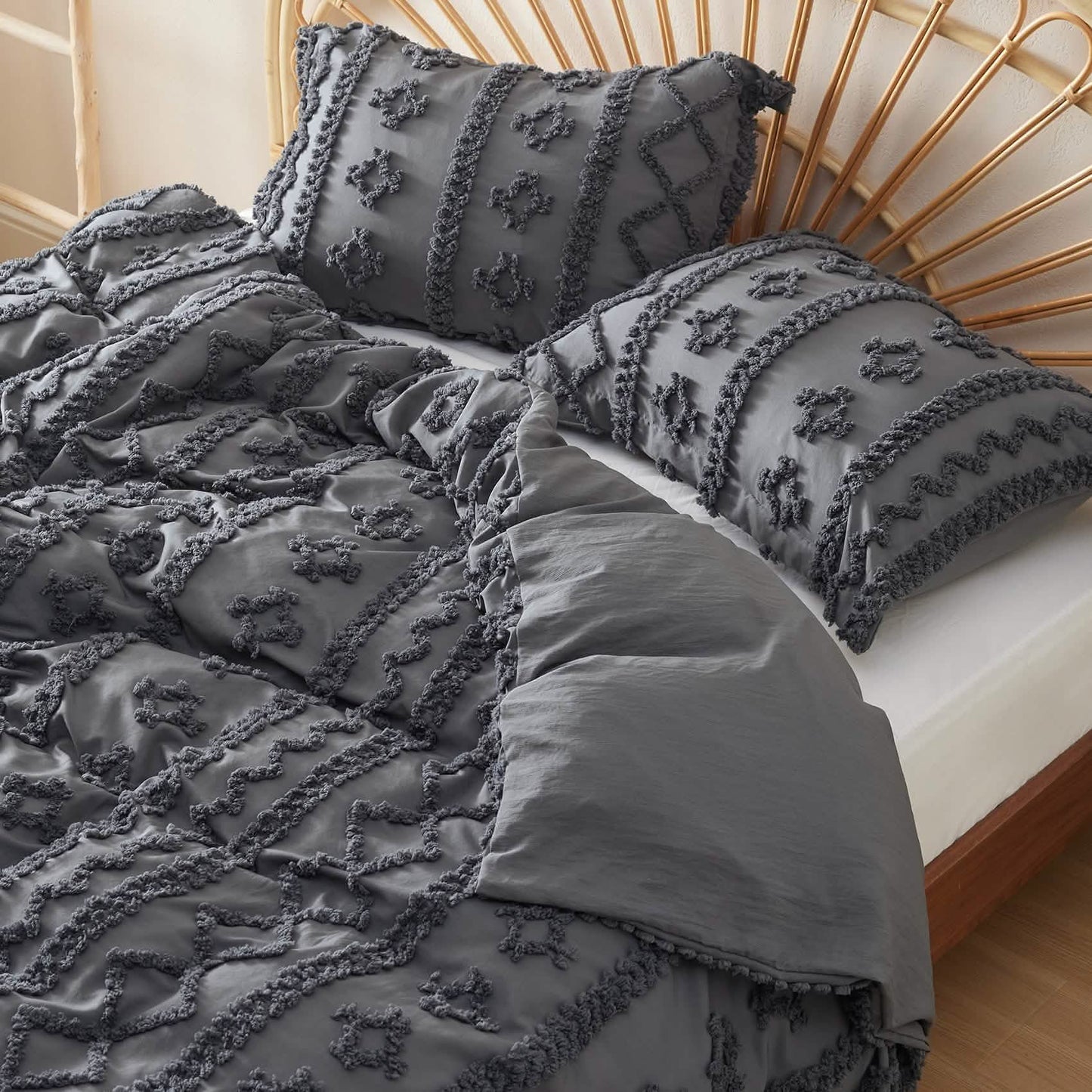 GentleSoft™ Boho Tufted Embroidery Duvet Cover Set