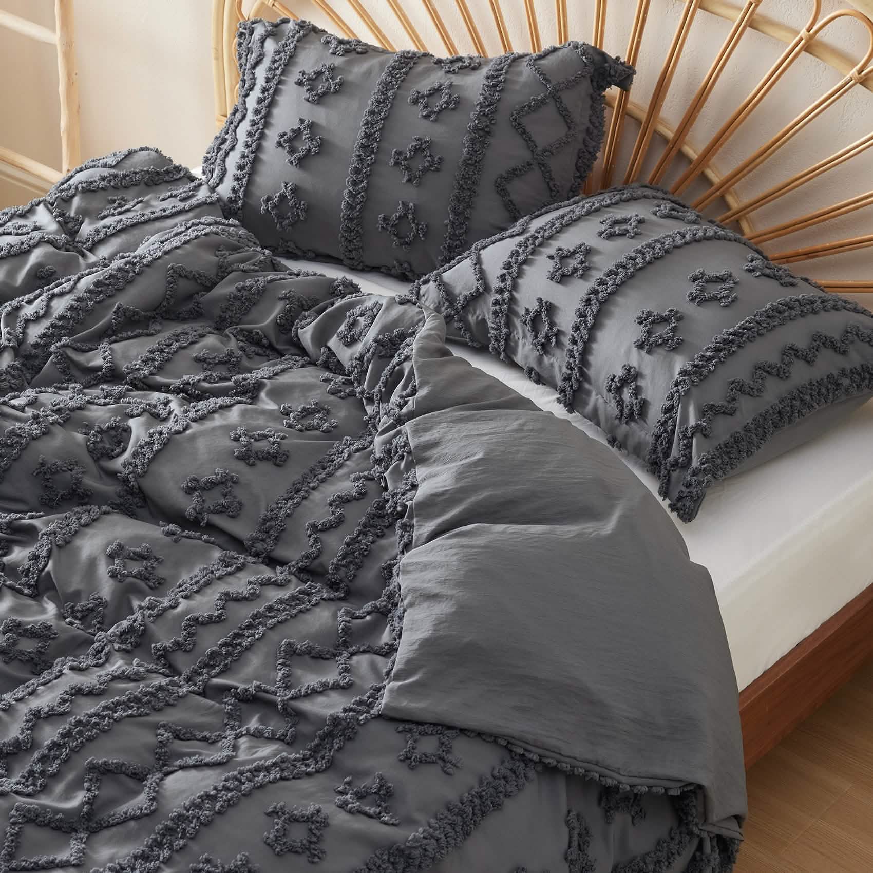 GentleSoft™ Boho Tufted Embroidery Duvet Cover Set