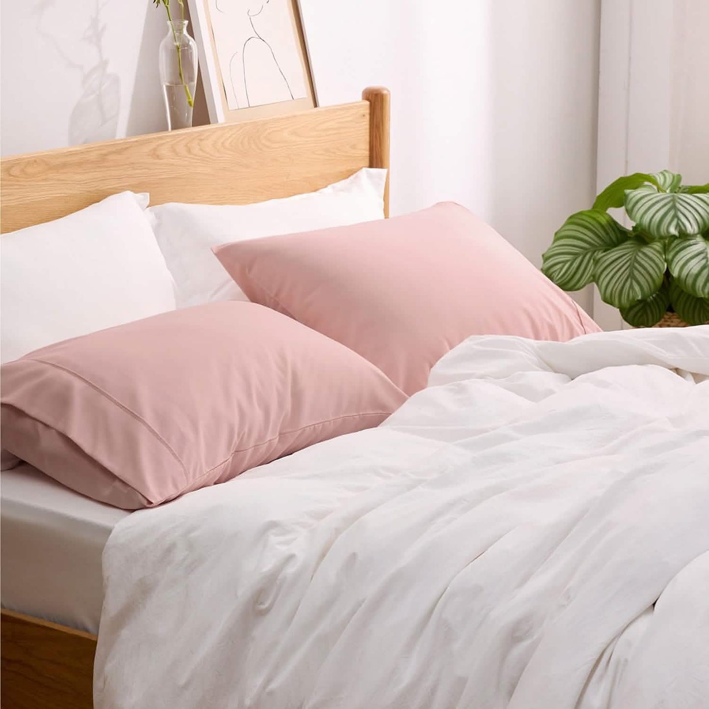 GentleSoft™ Fade and Stain Resistant Microfiber Pillowcase