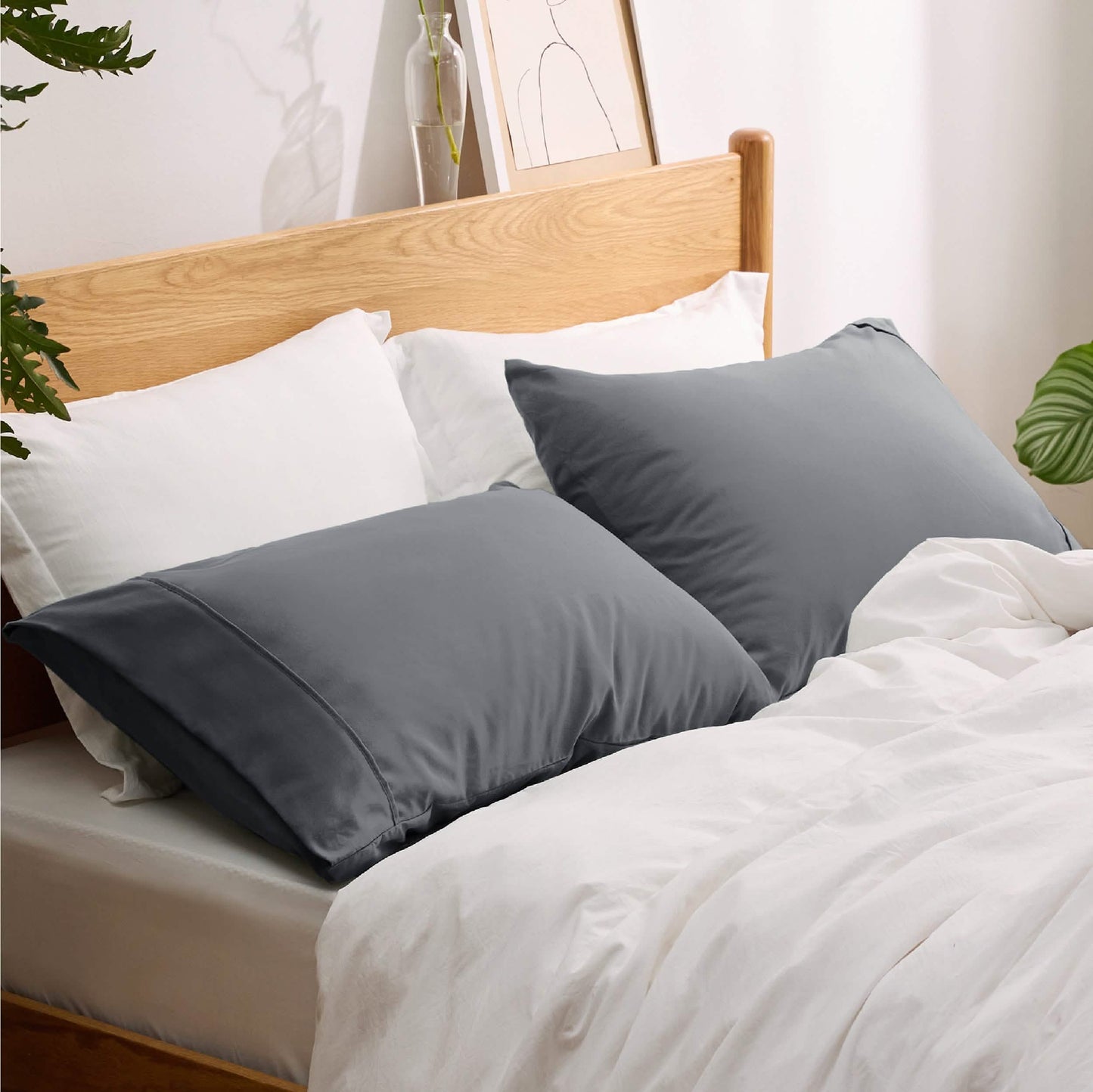 GentleSoft™ Fade and Stain Resistant Microfiber Pillowcase