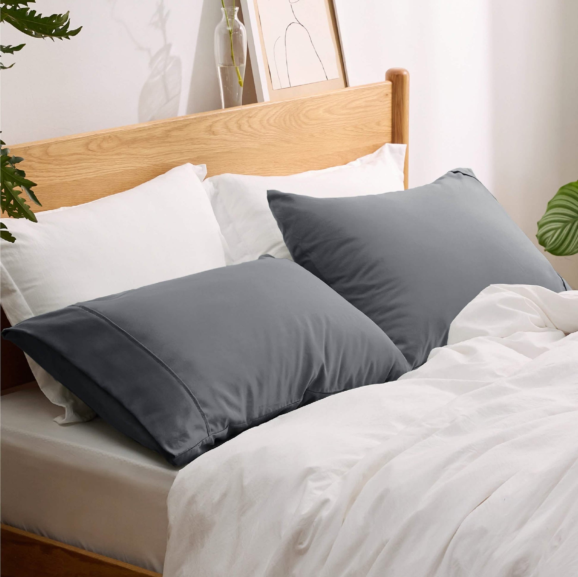 GentleSoft™ Fade and Stain Resistant Microfiber Pillowcase