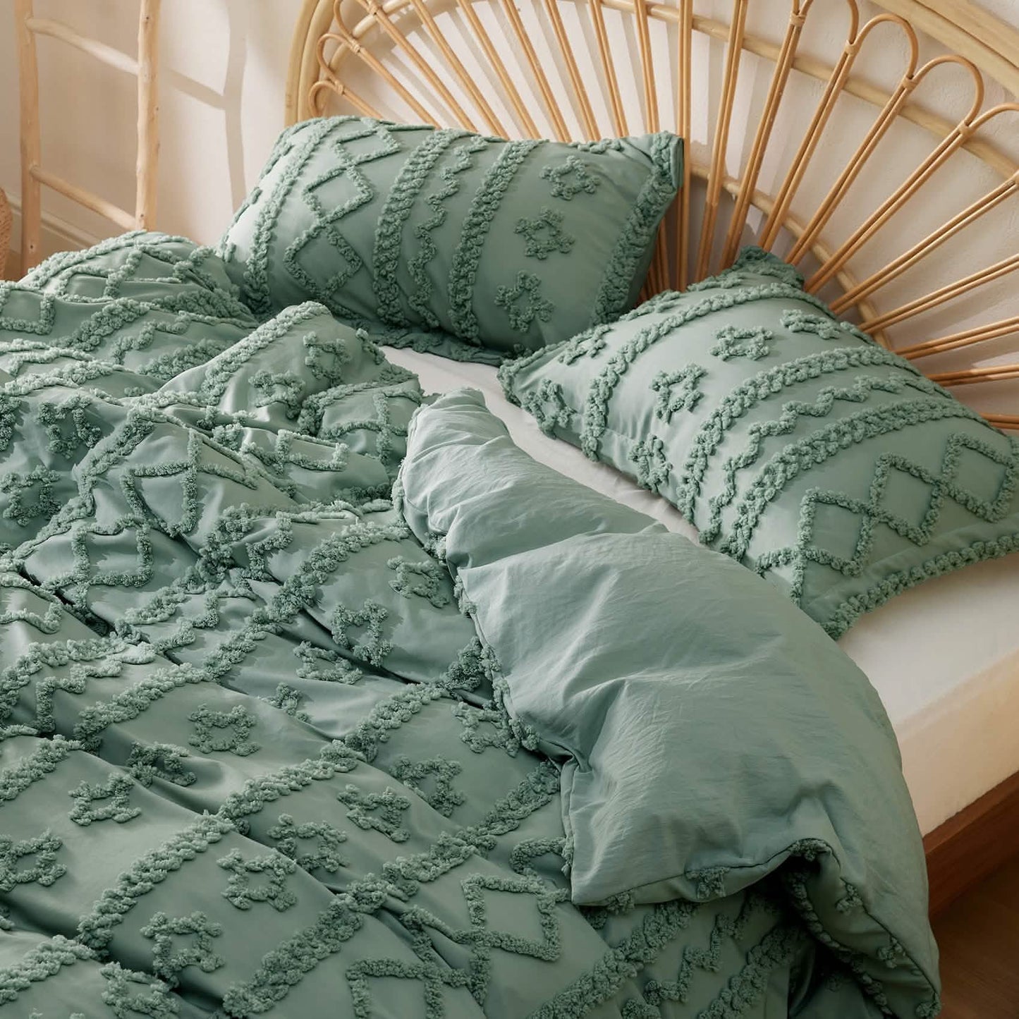GentleSoft™ Boho Tufted Embroidery Duvet Cover Set