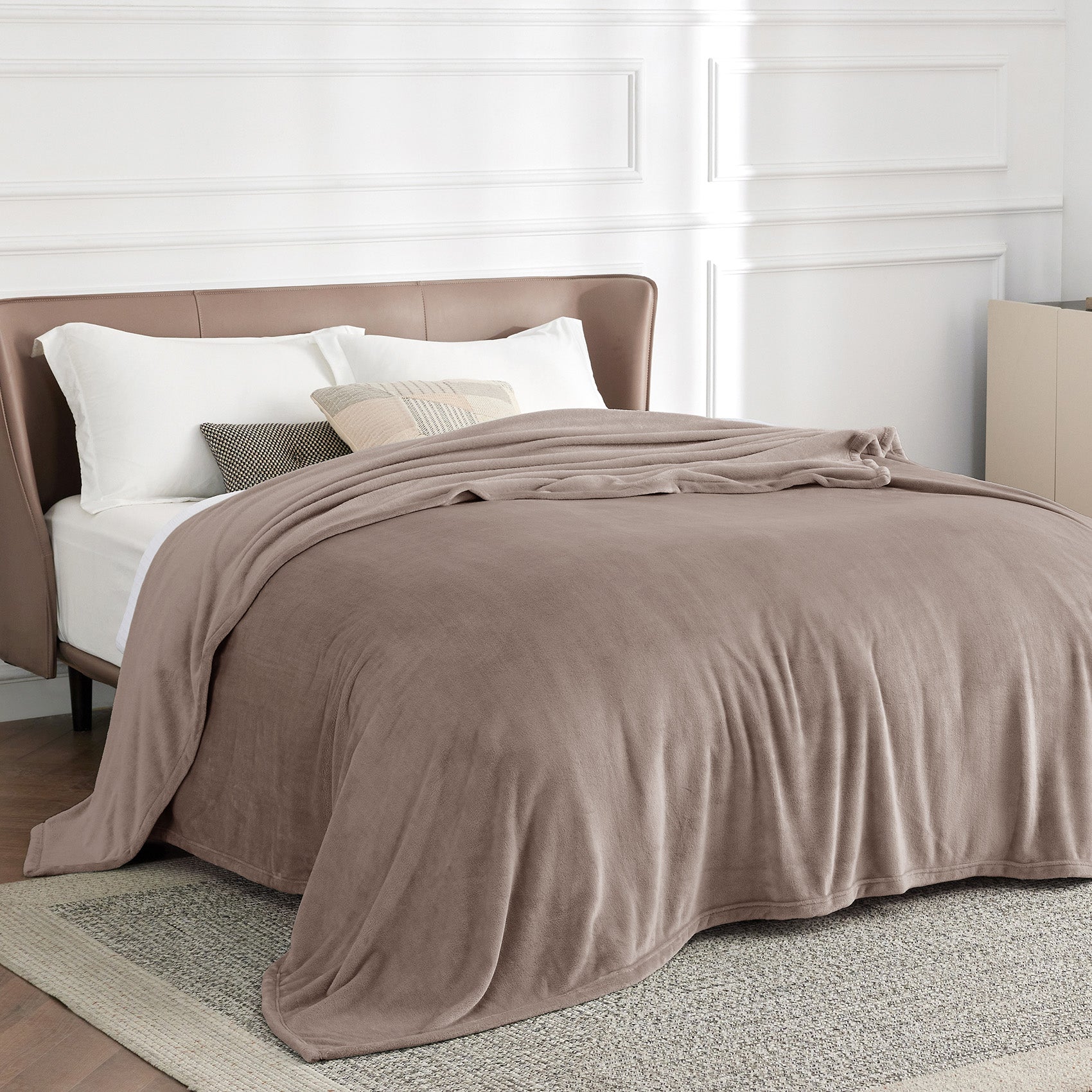 GentleSoft™ Flannel Fleece Blanket 300gsm