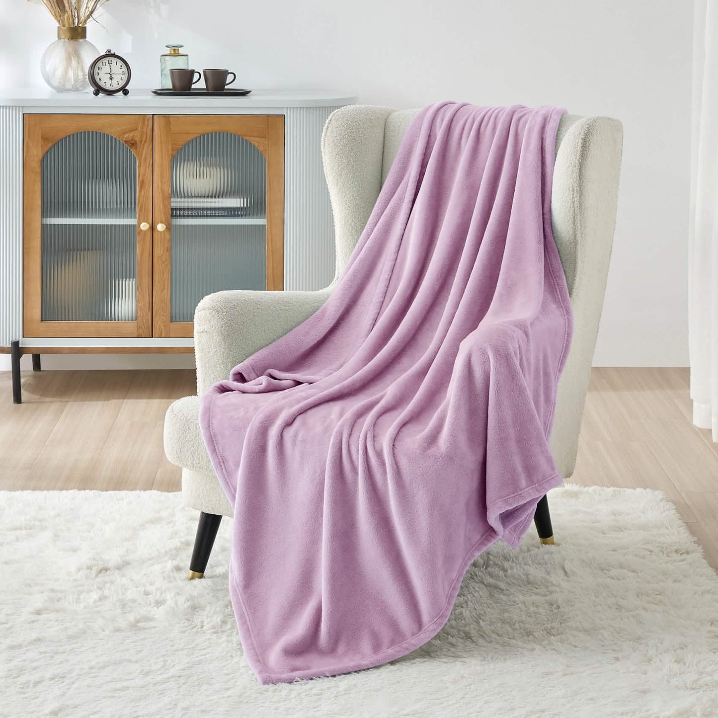 GentleSoft™ Flannel Fleece Blanket 300gsm