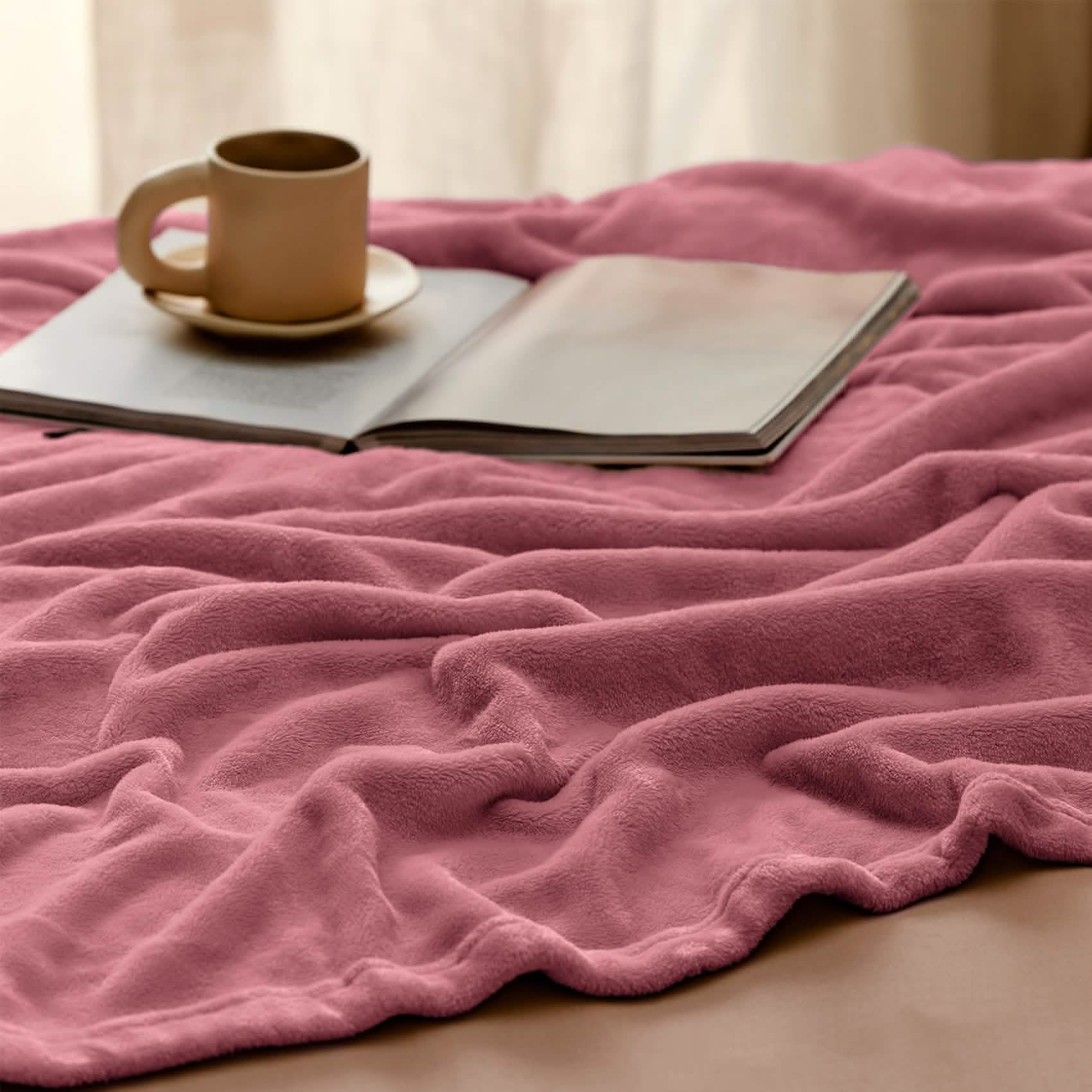 GentleSoft™ Flannel Fleece Blanket 300gsm