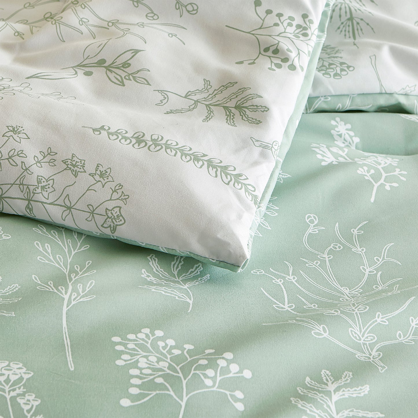 GentleSoft® Reversible Floral Print Duvet Cover Set