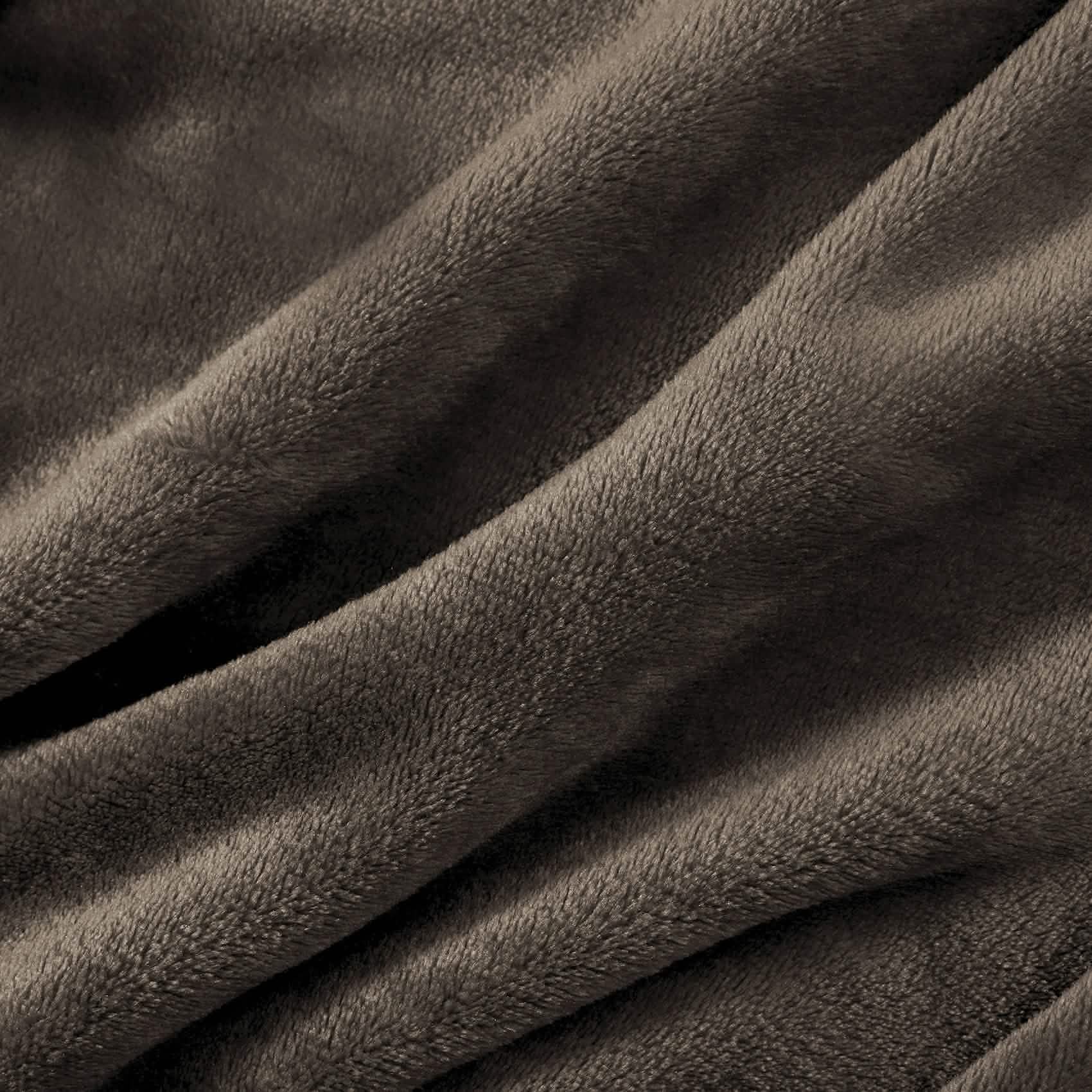 GentleSoft™ Flannel Fleece Blanket 300gsm