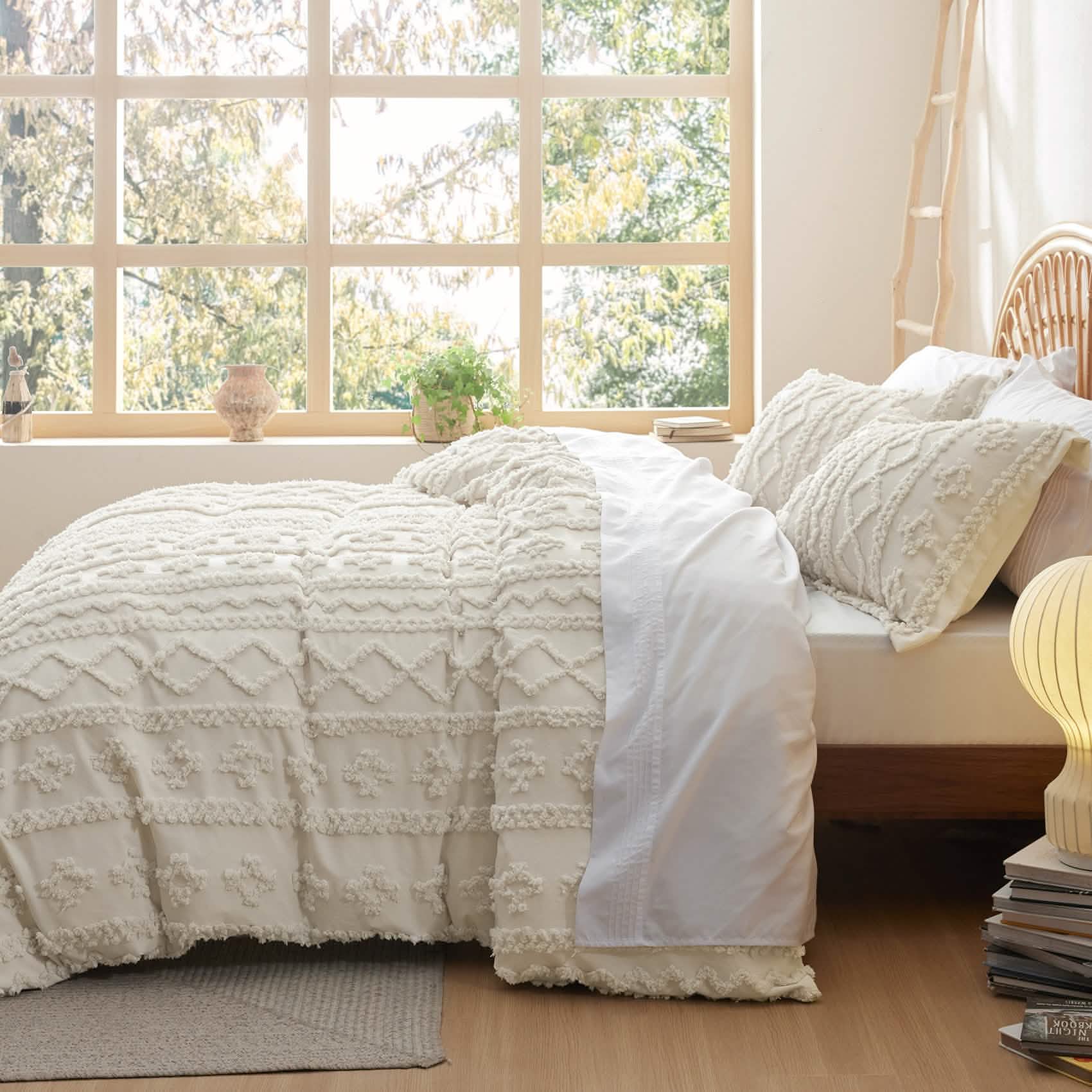 GentleSoft™ Boho Tufted Embroidery Duvet Cover Set
