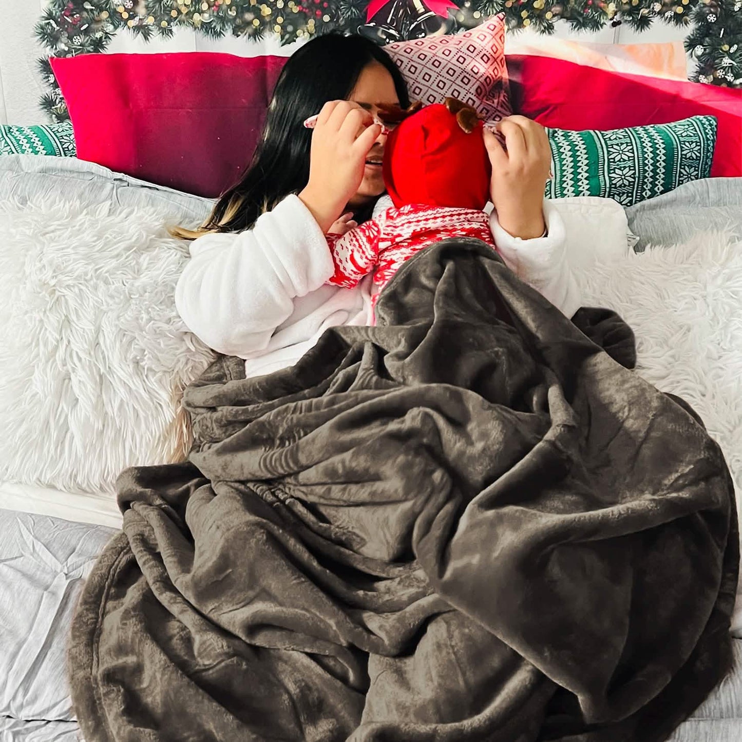 GentleSoft™ Flannel Fleece Blanket 300gsm