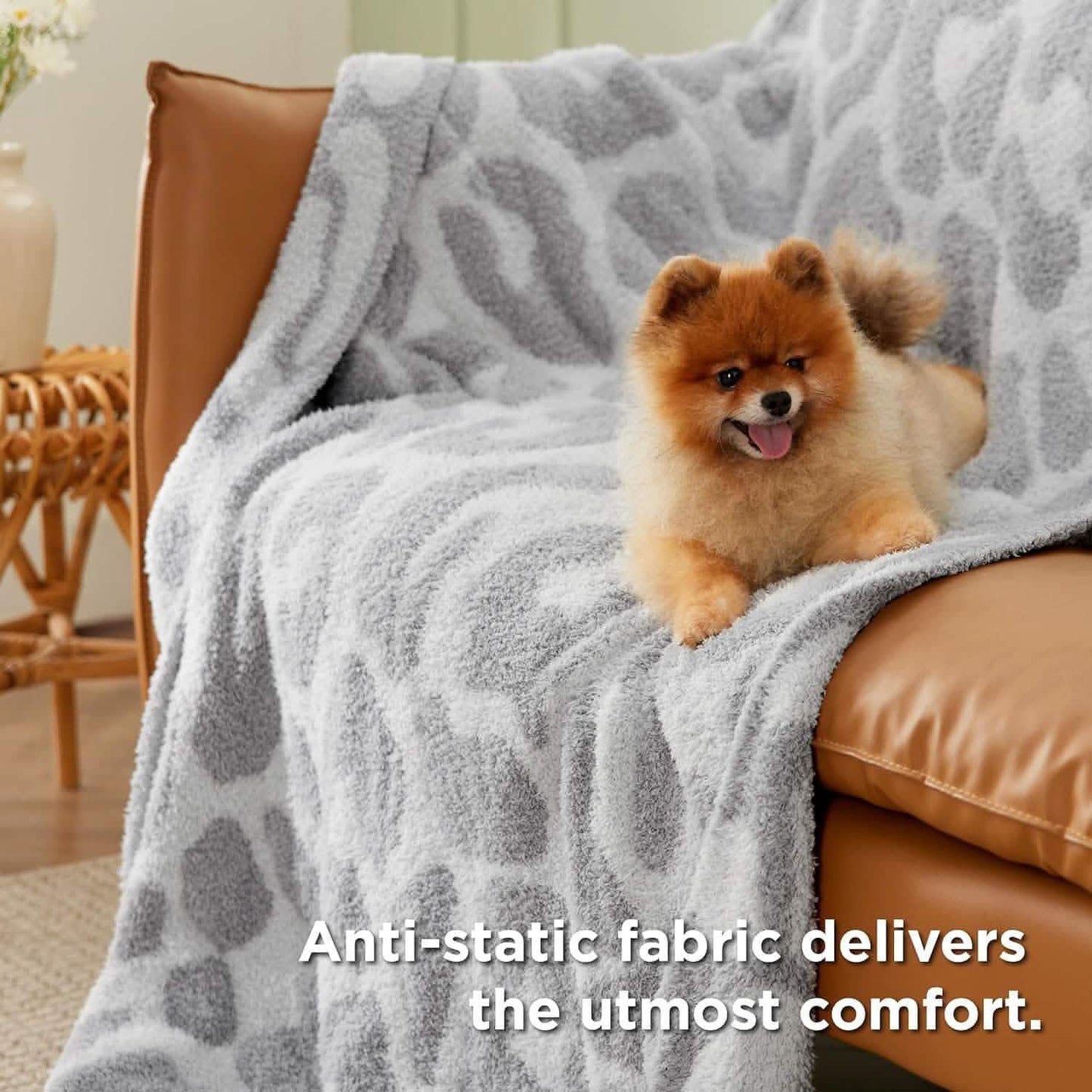 GentleSoft™ Feather Yarn Throw Blanket