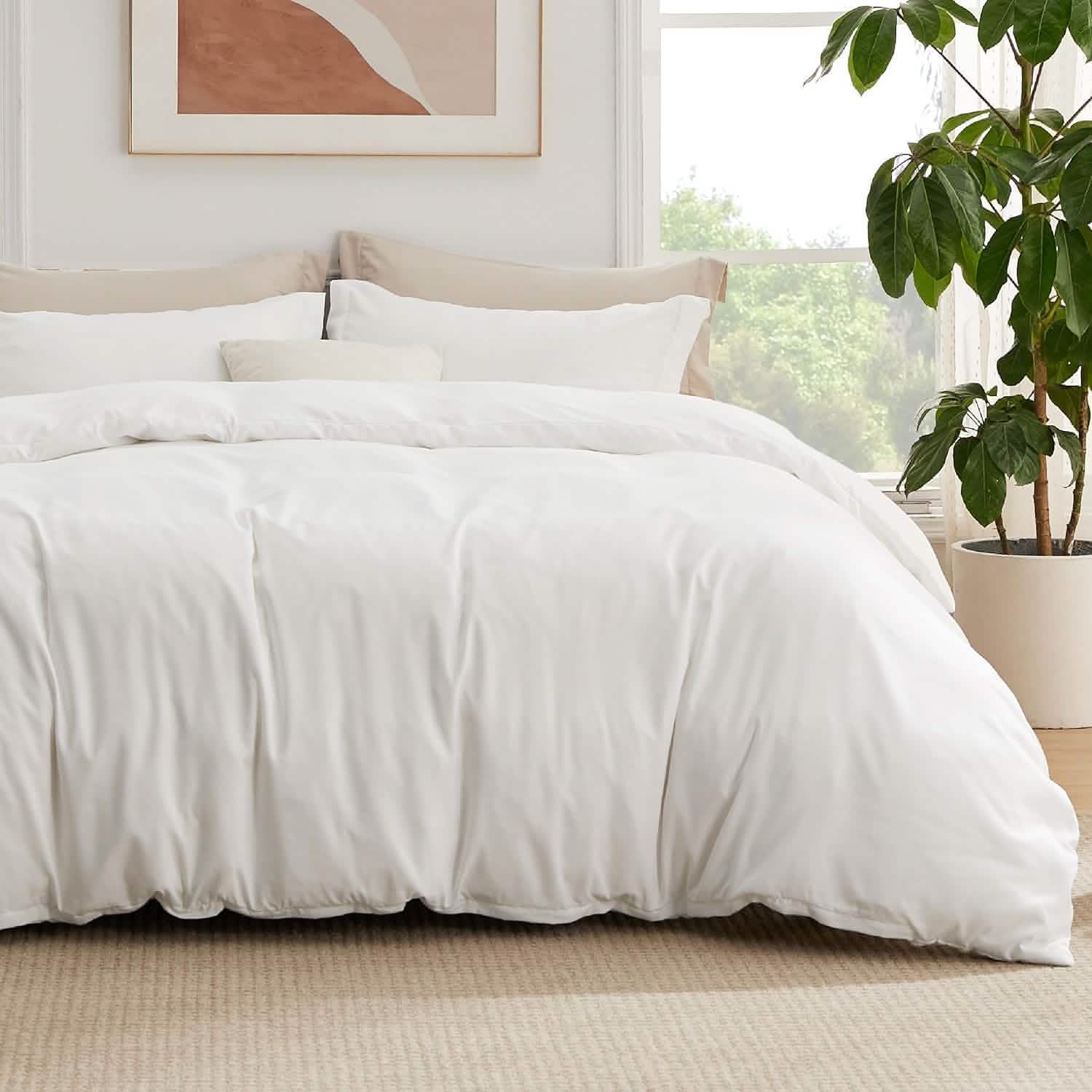 GentleSoft™ Brushed Microfiber Duvet Cover Sets With Fitted Sheet