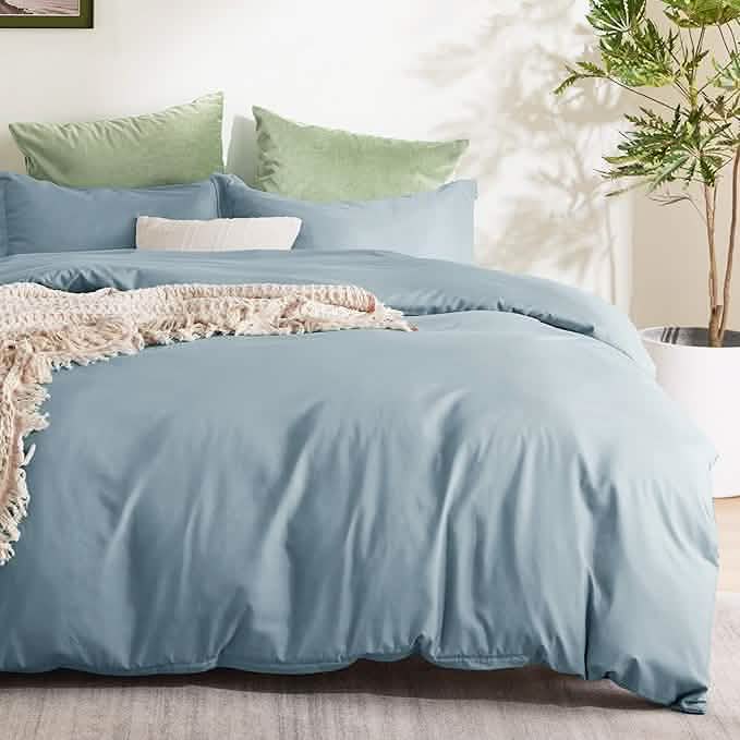 GentleSoft™ Brushed Microfiber Duvet Cover Sets With Fitted Sheet