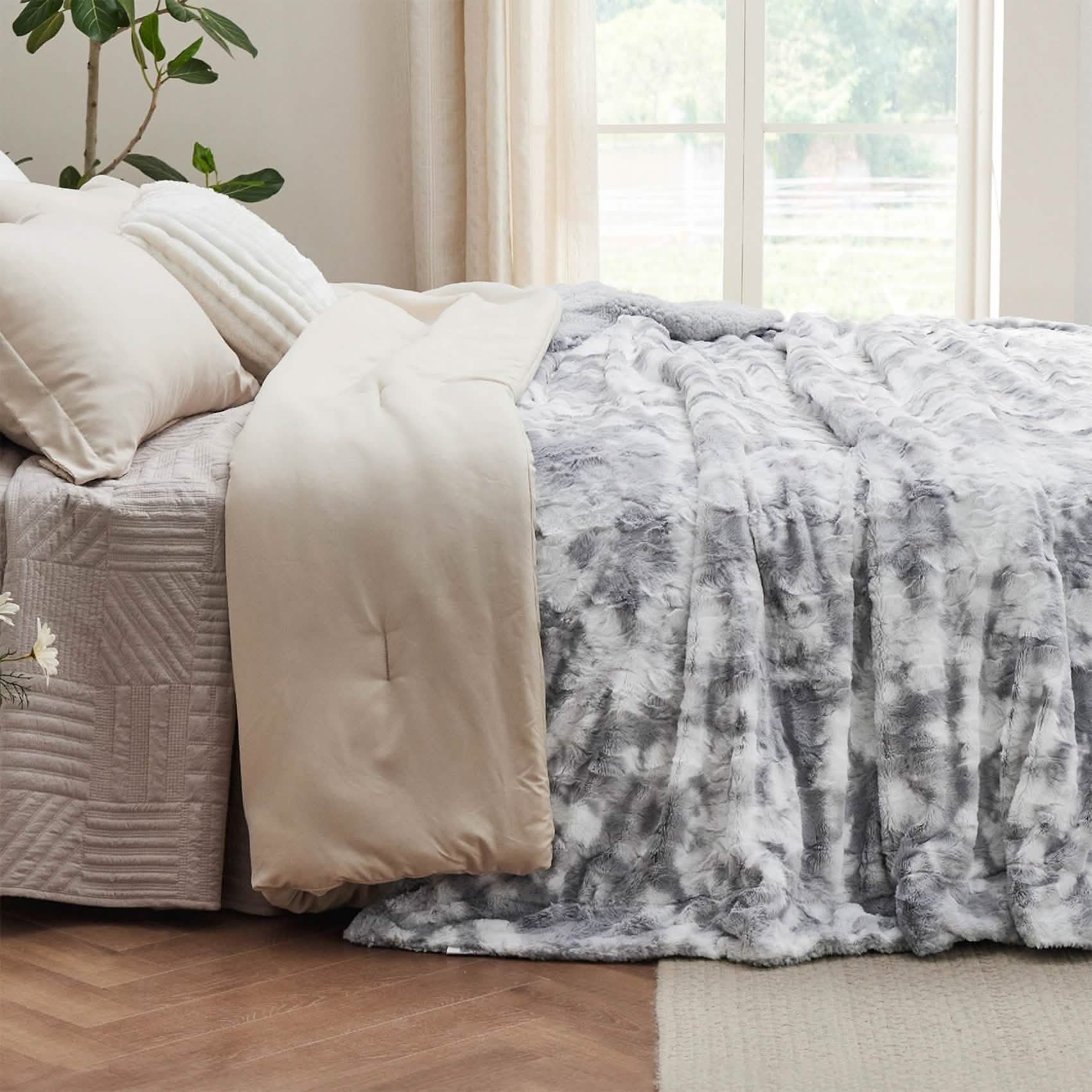 GentleSoft™ Faux Fur Sherpa Fleece Blanket