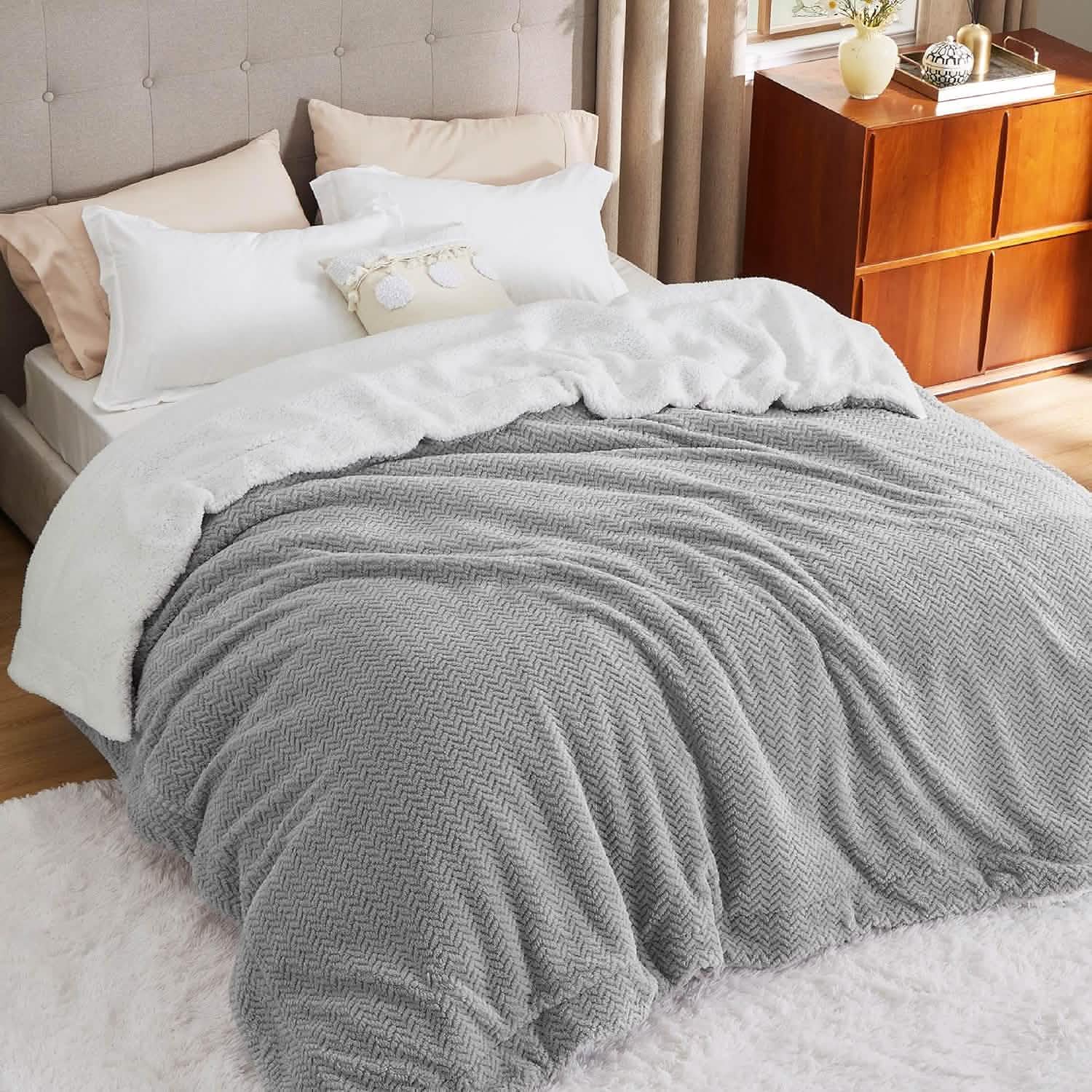GentleSoft™ Chevron Sherpa Fleece Blanket