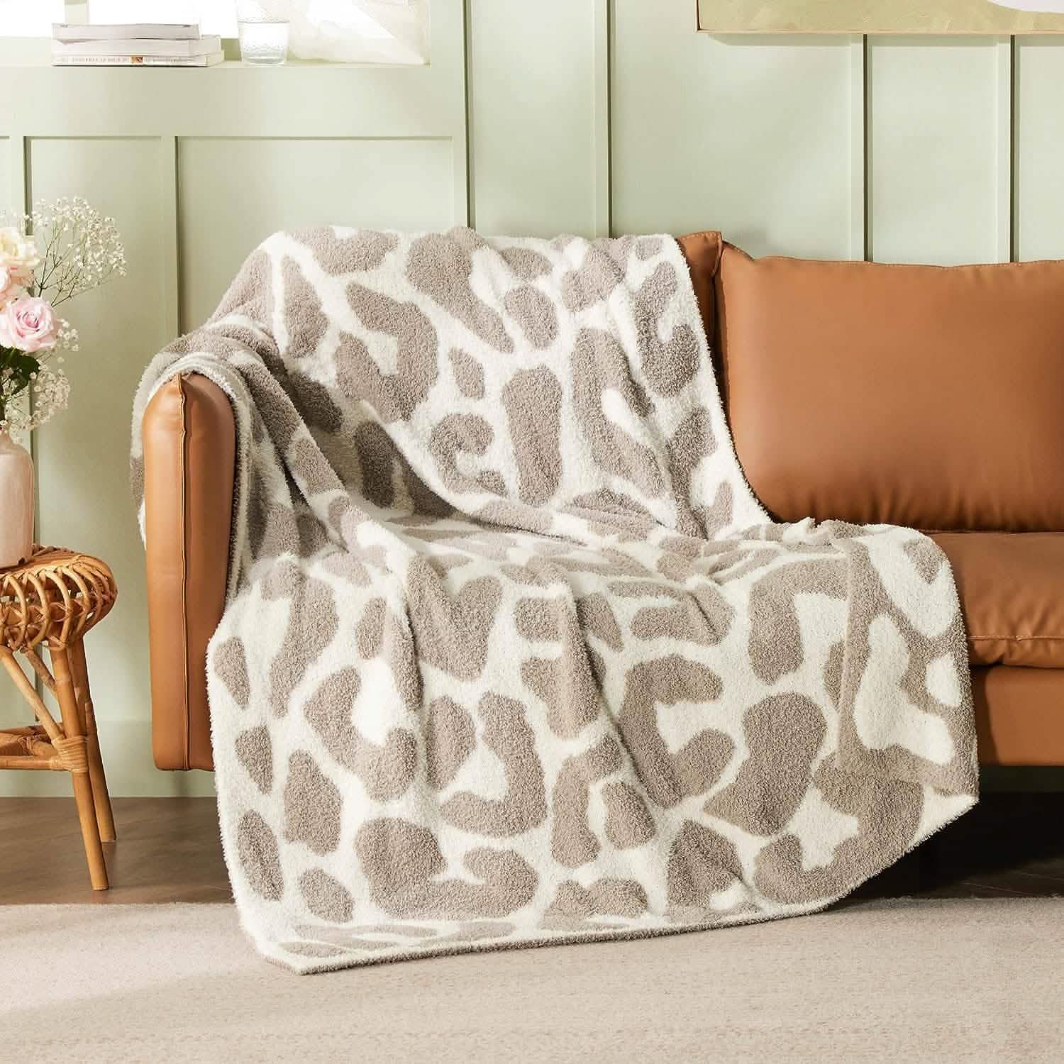 GentleSoft™ Feather Yarn Throw Blanket