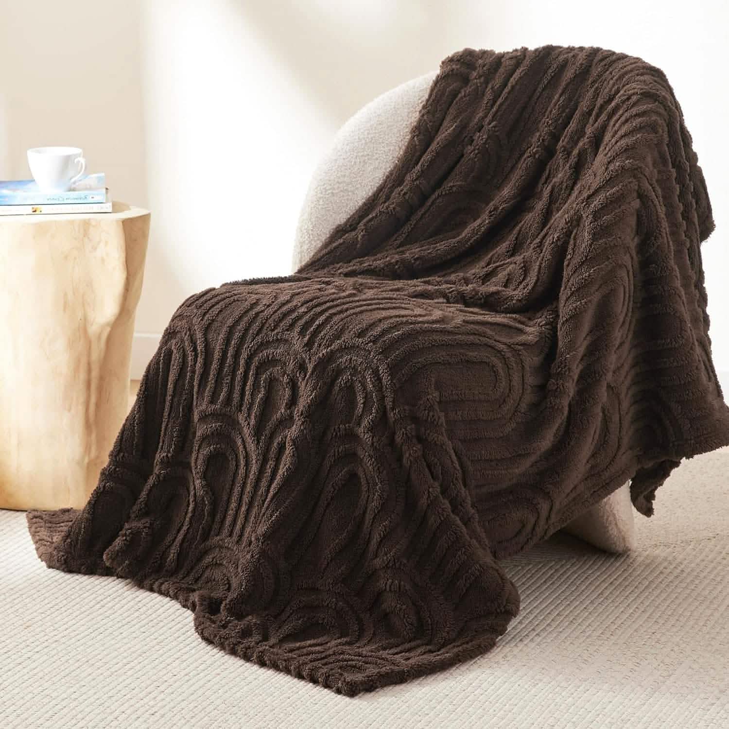 GentleSoft™ Arch Shaggy Sherpa Fleece Blanket