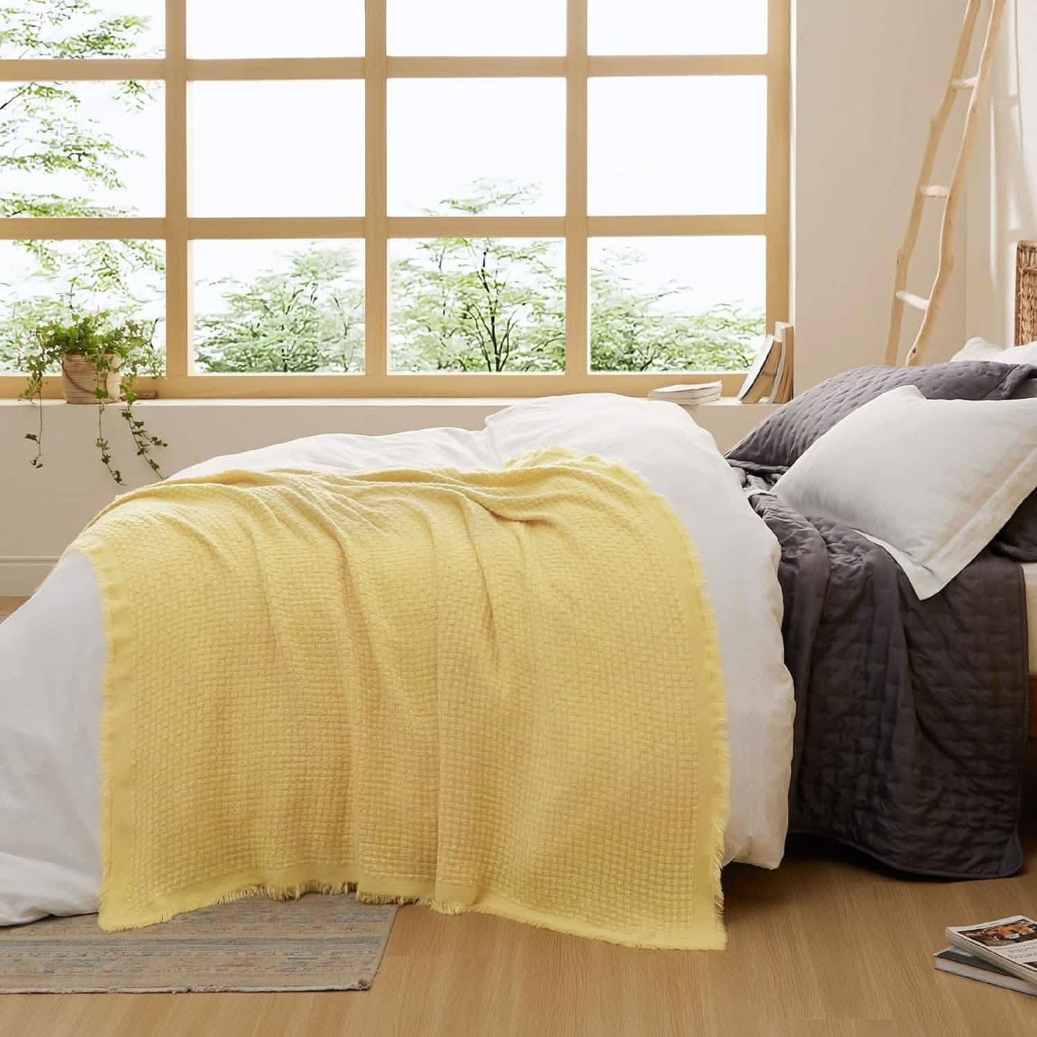 GentleSoft™ Woven Throw Blanket