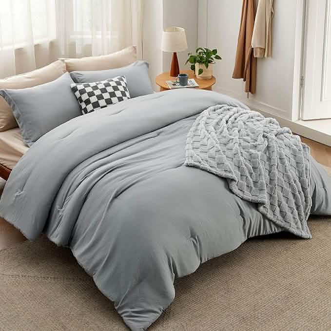 GentleSoft™ Checkered Comforter Set