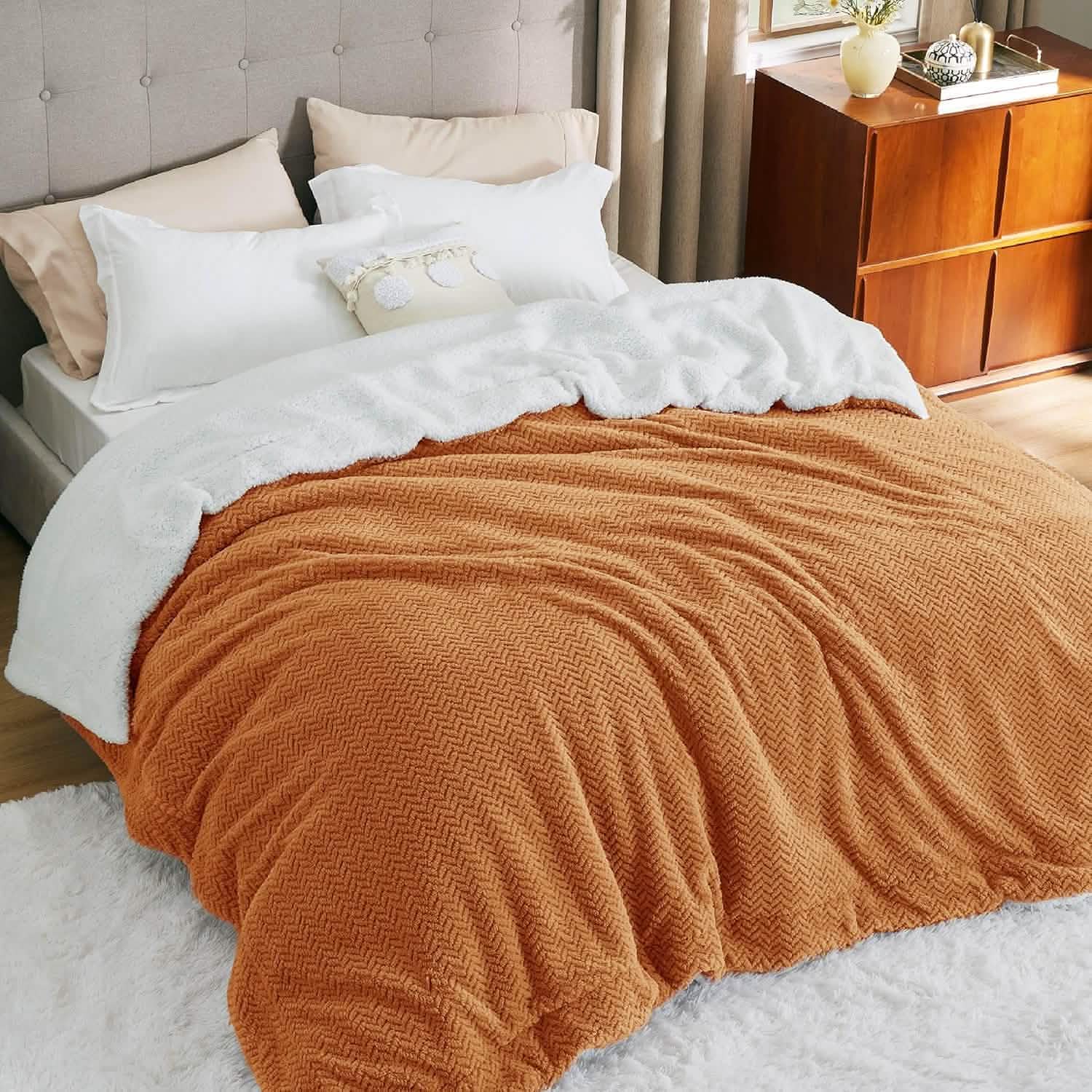 GentleSoft™ Chevron Sherpa Fleece Blanket