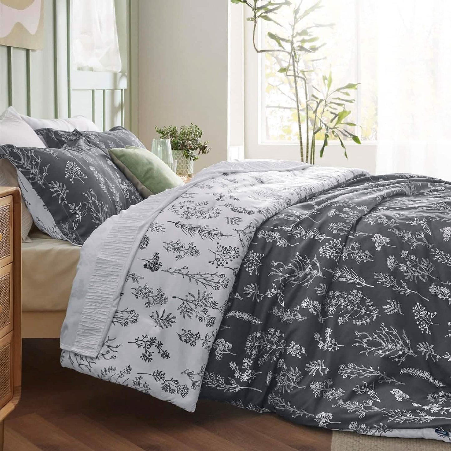 GentleSoft™ Reversible Floral Print Duvet Cover Set