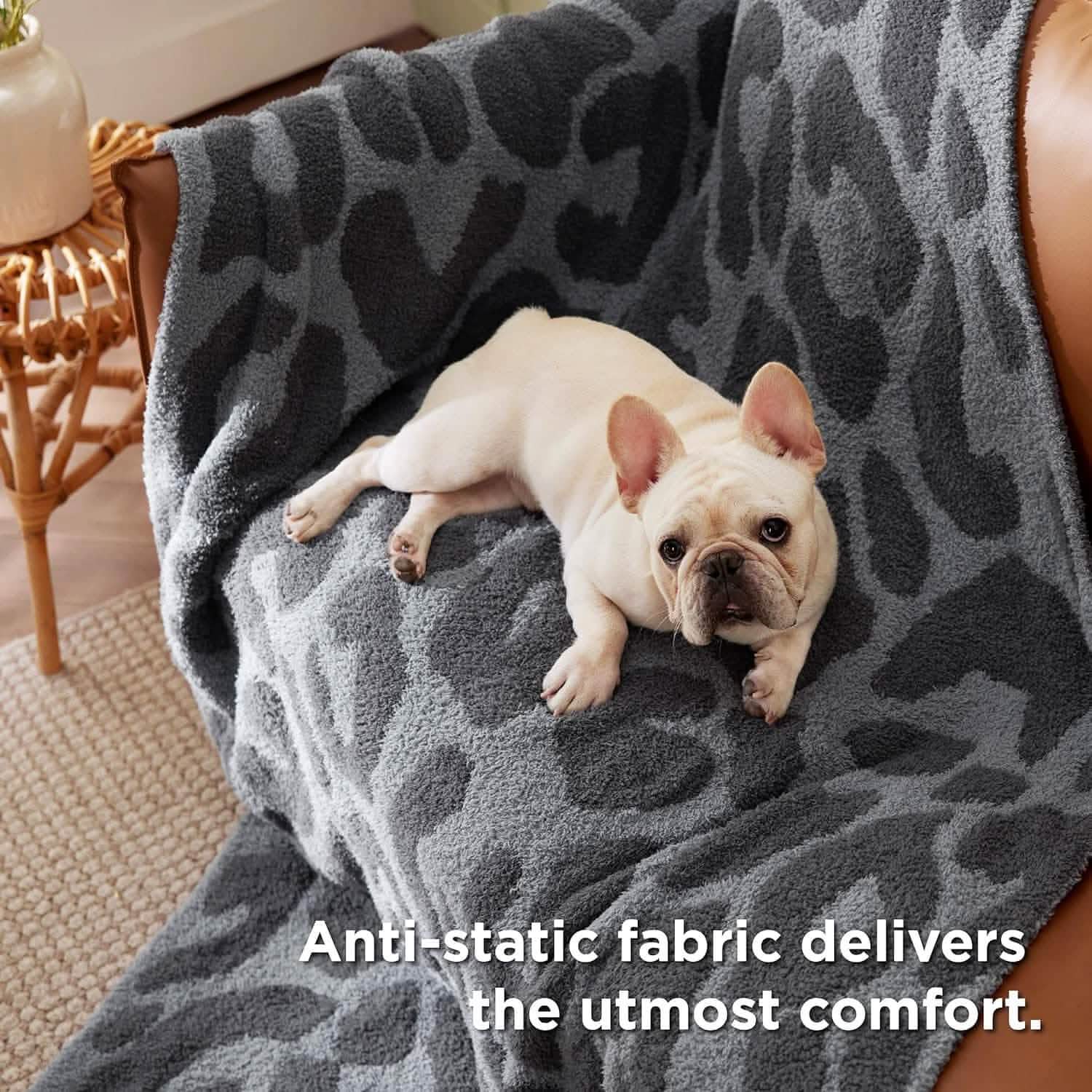 GentleSoft™ Feather Yarn Throw Blanket
