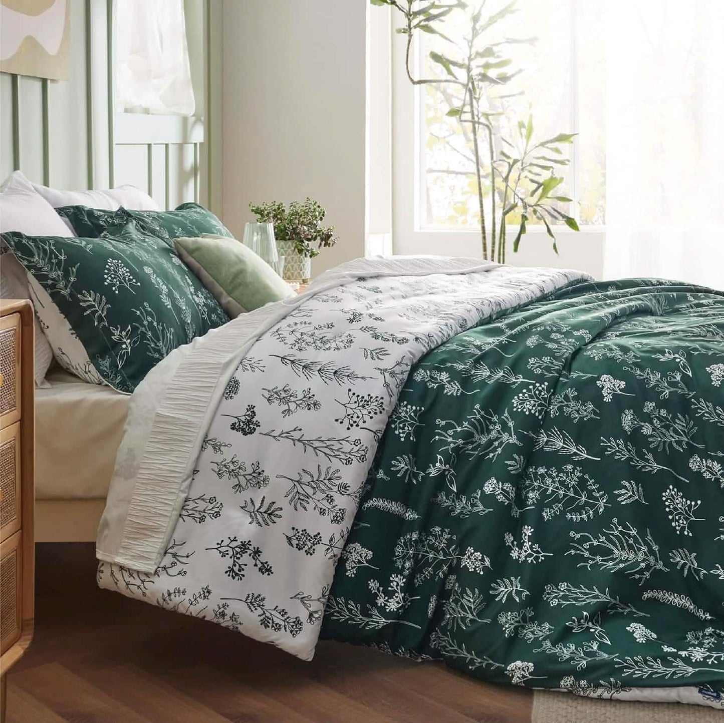 GentleSoft™ Reversible Floral Print Duvet Cover Set