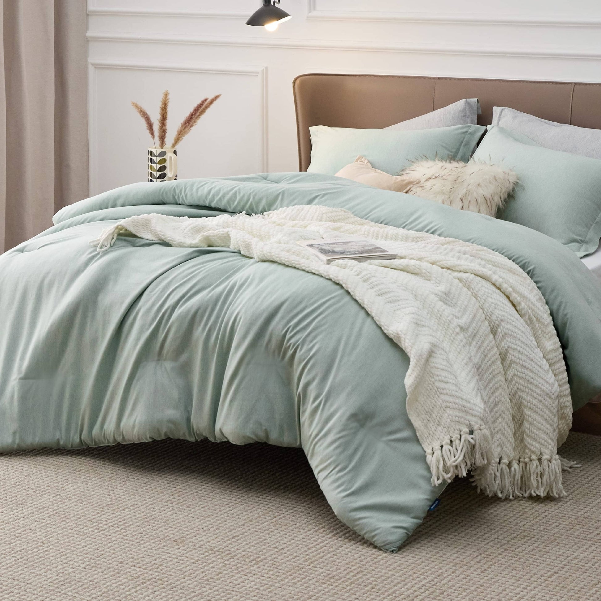 GentleSoft™ Cationic Dye Comforter Set