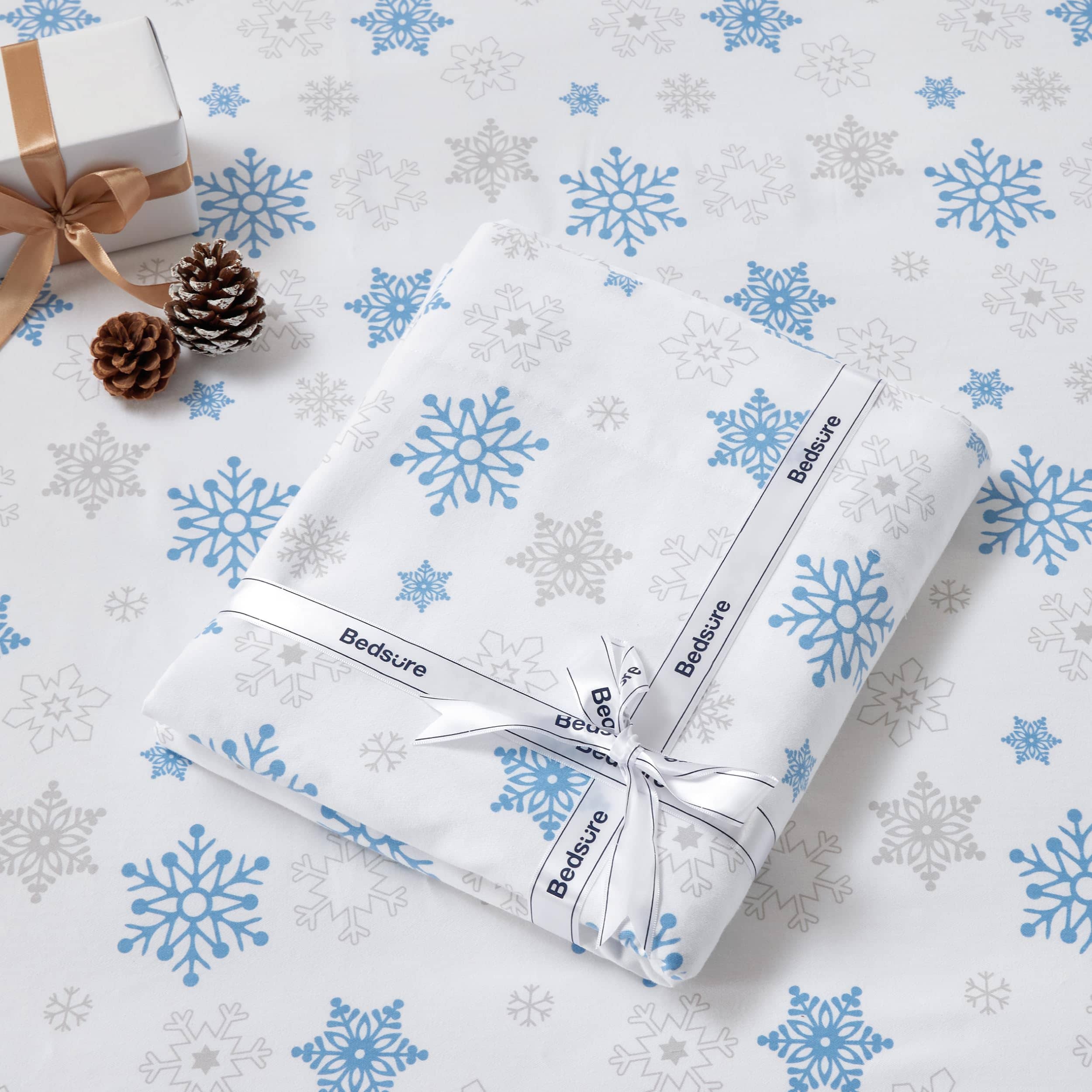 100% Cotton Snowflake Printed Flannel Sheet Set