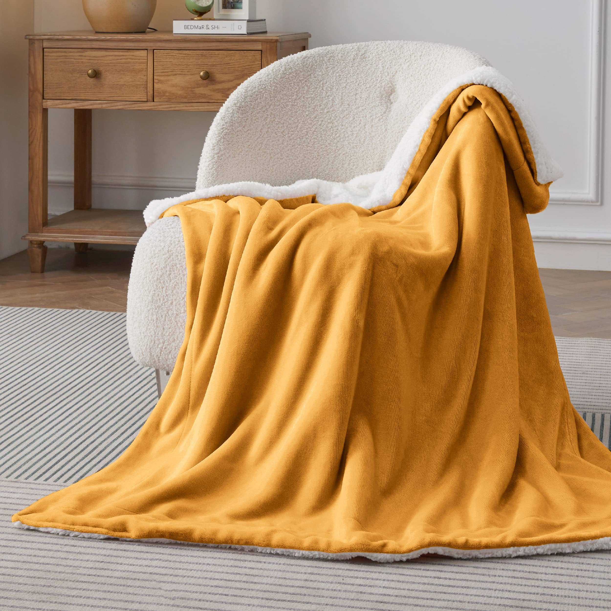 Sherpa and Fleece Reversable Blanket