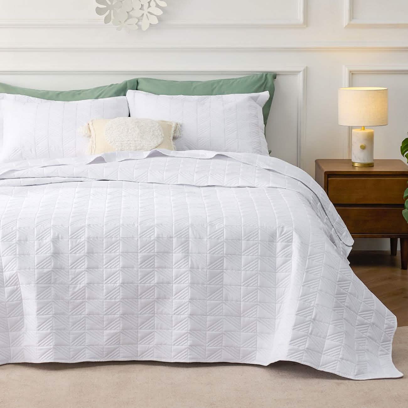 GentleSoft™ Geometric Soft Ultrasonic Quilt Set