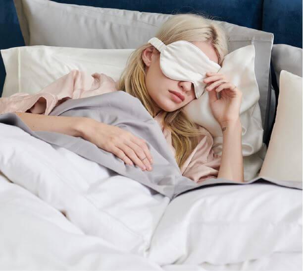 5 Health and Beauty Benefits of Silk Fabric