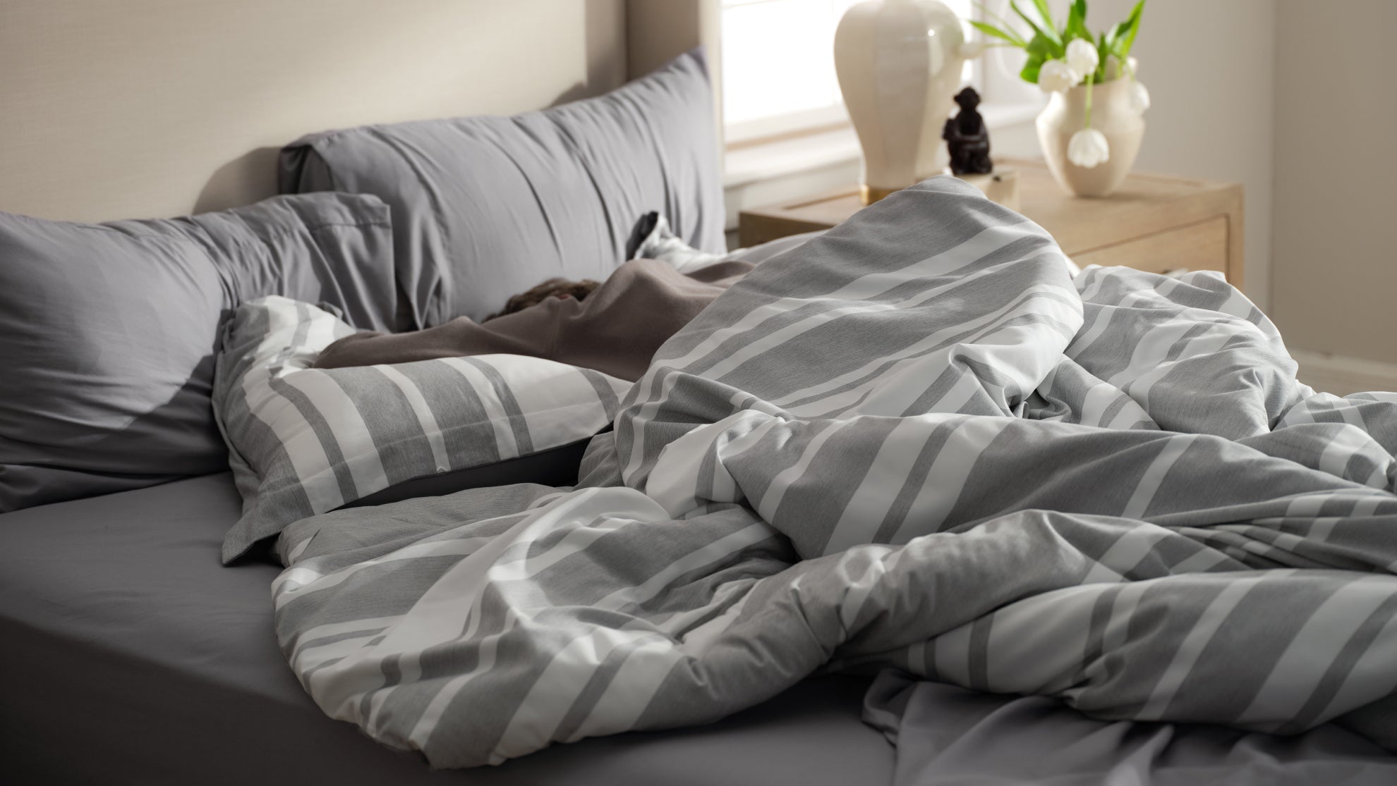 How to Style a Bedroom with Neutral Bedding Without It Looking Boring