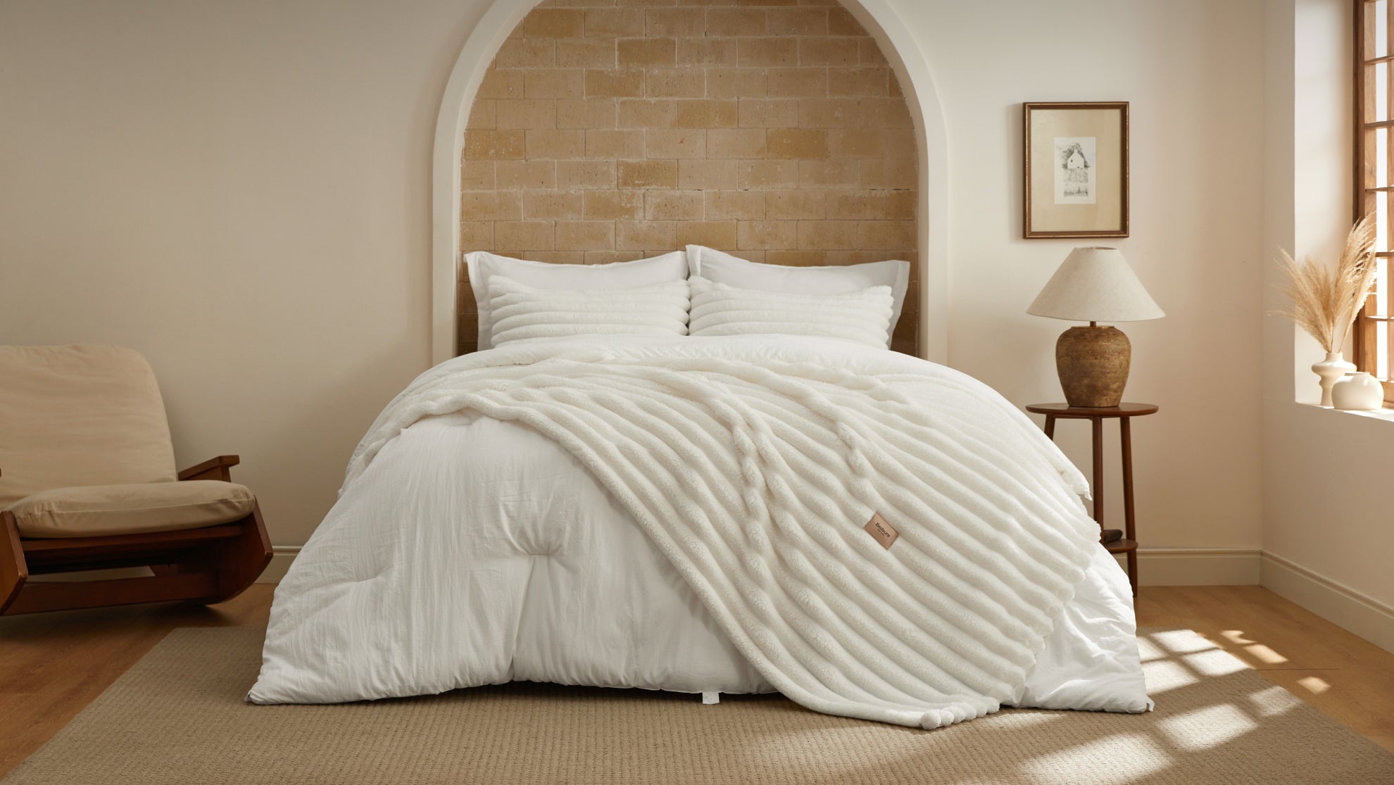 Introducing the 2-in-1 Comforter Set: A Snap-In Comforter and Blanket System for Summer and Winter