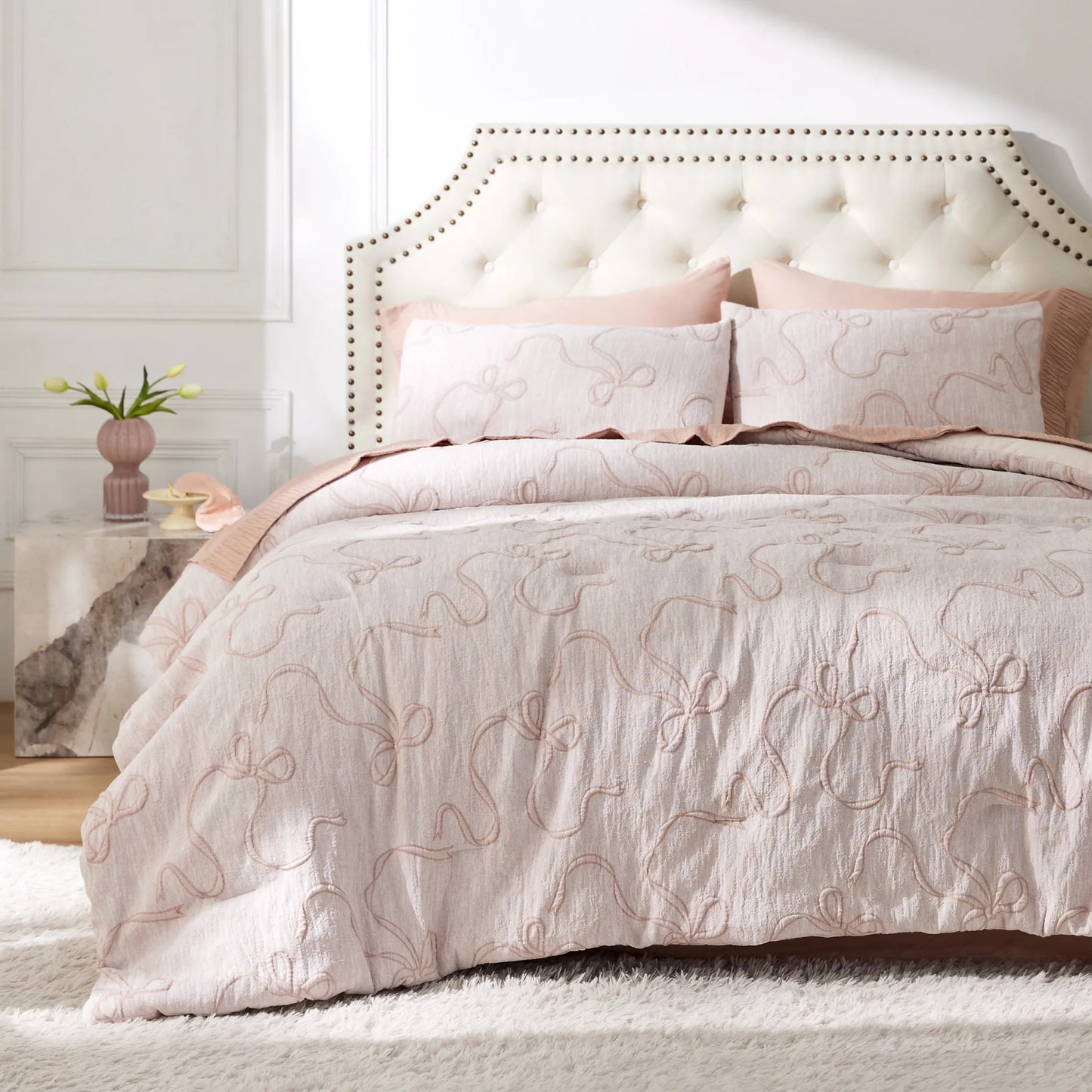 Graceful Bow Jacquard Comforter Set