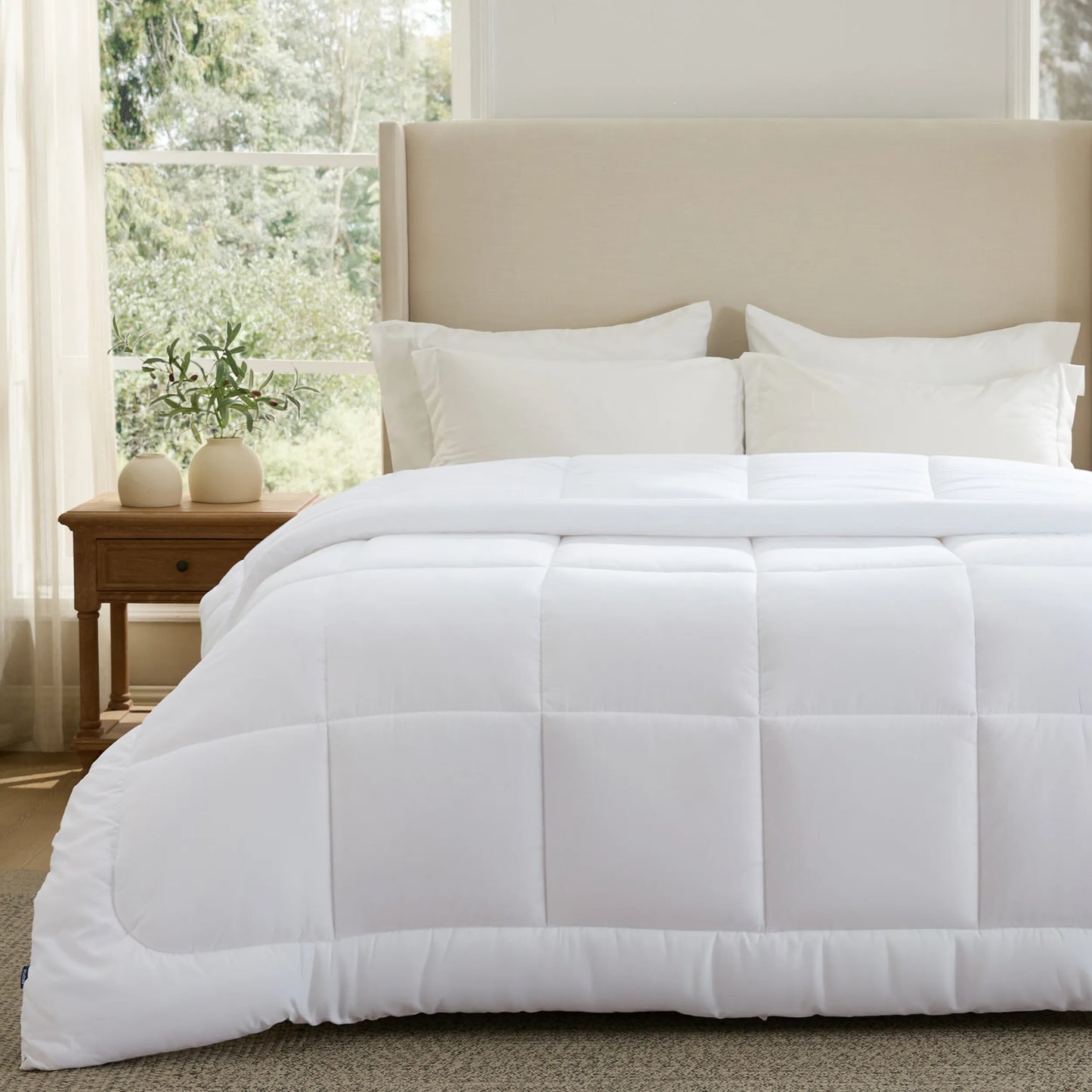 Down-Alternative Comforter