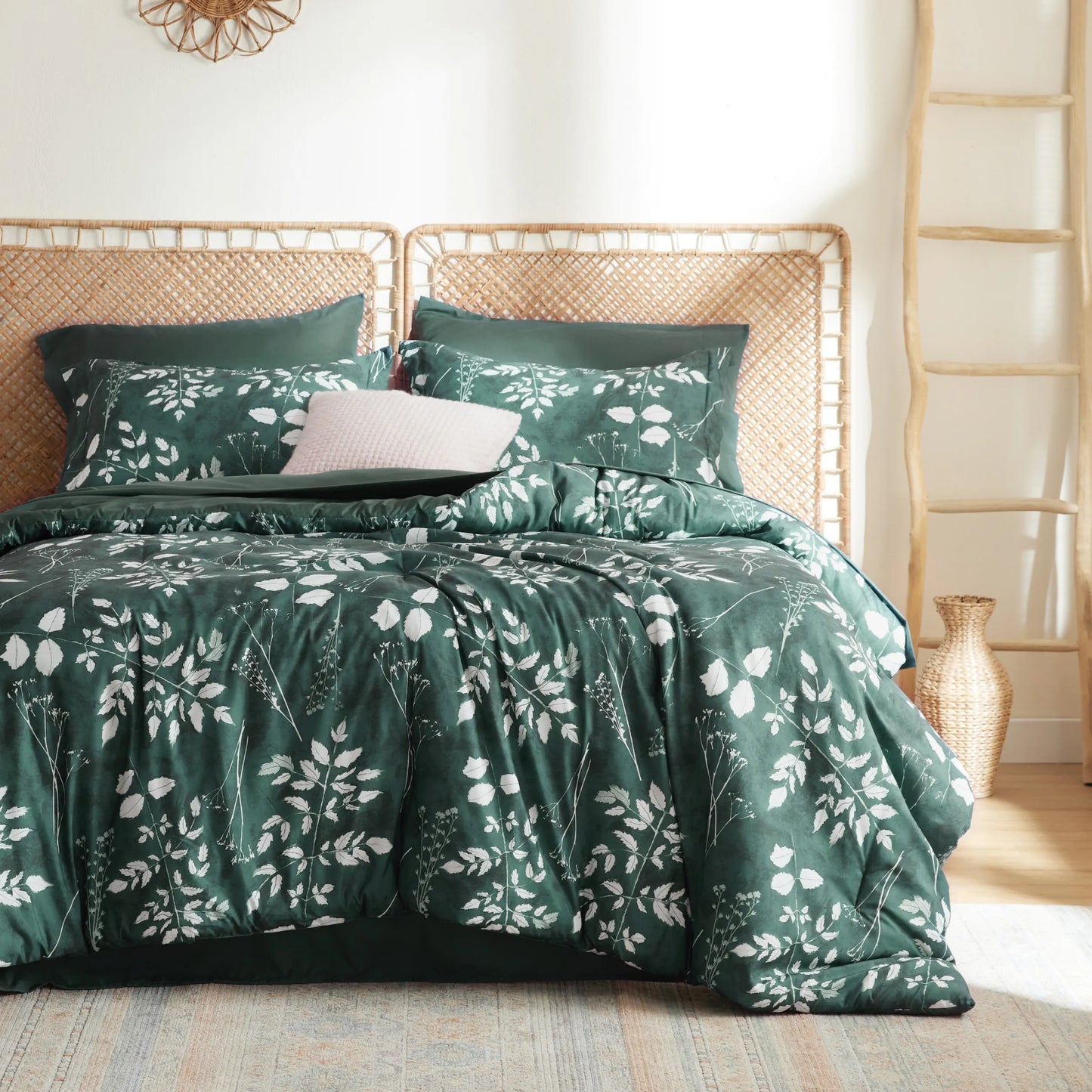 Elegant Floral Comforter Sets