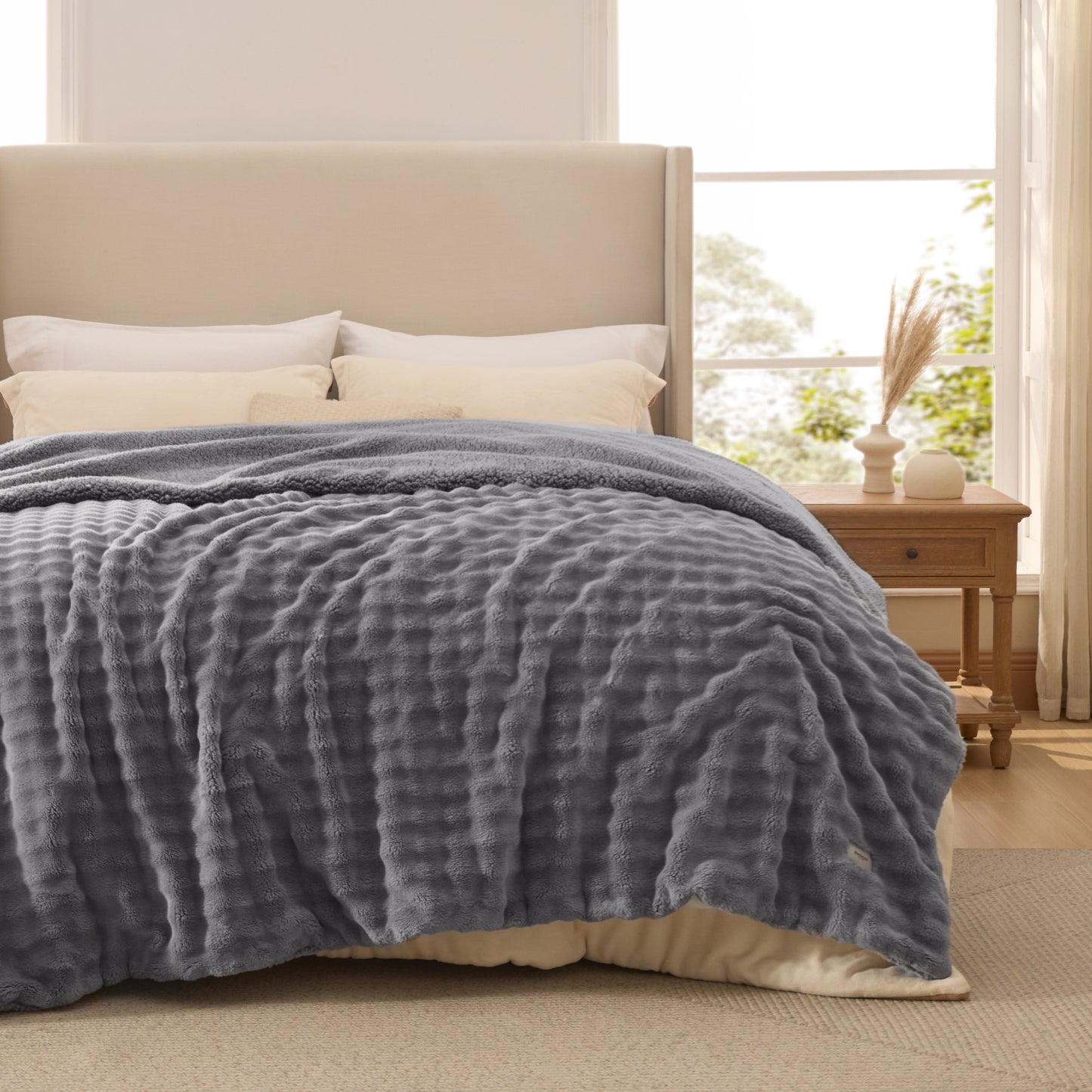 GentleSoft® Bubble Sherpa Fleece Blanket