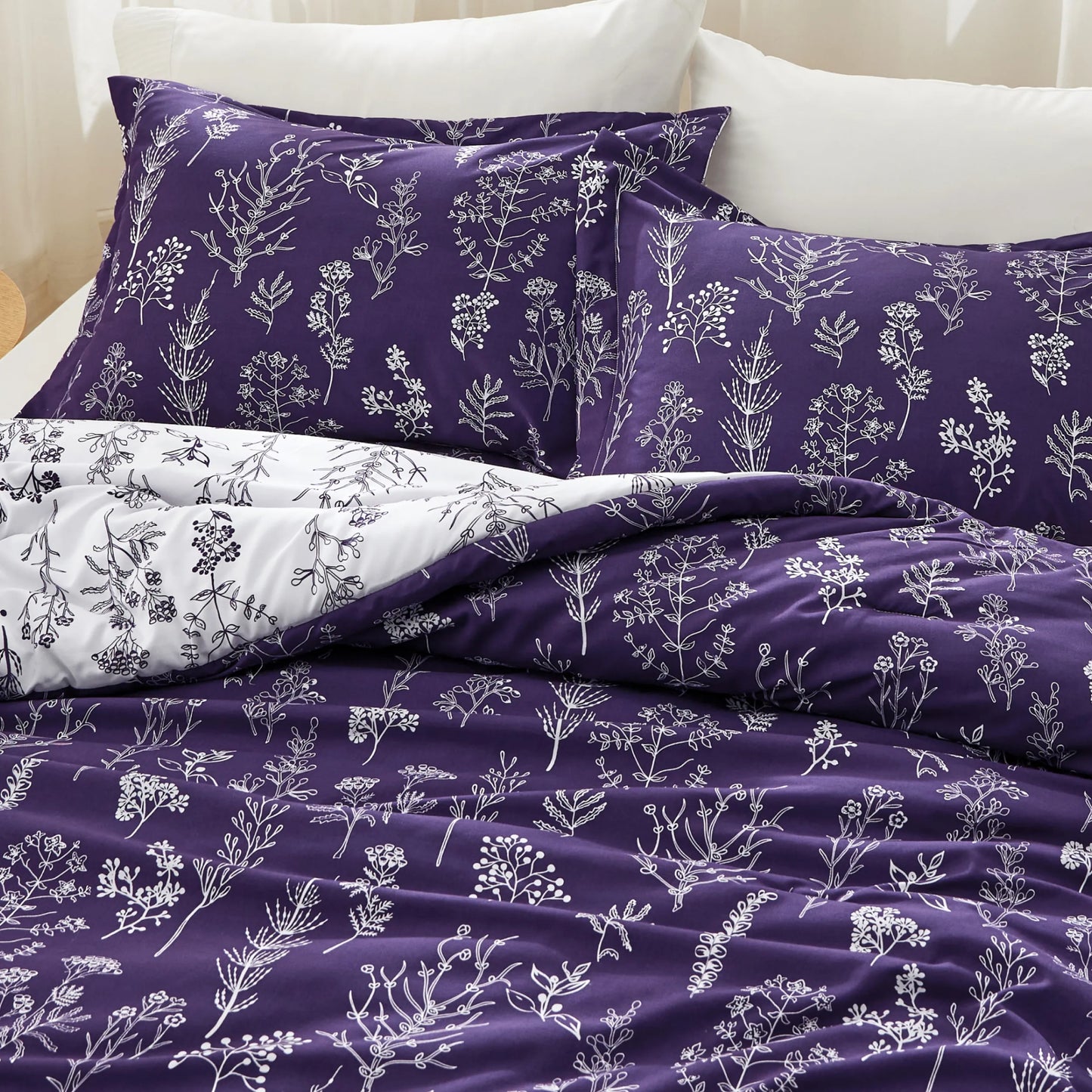 Reversible Floral Print Comforter Set