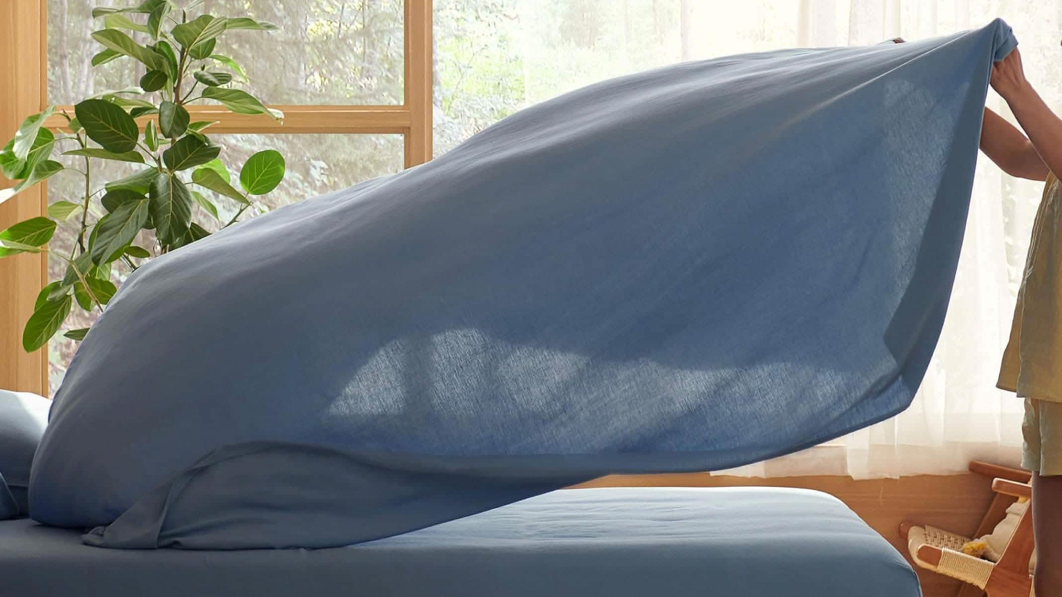 GentleSoft™ Rayon Derived from Bamboo and Linen Sheet Set