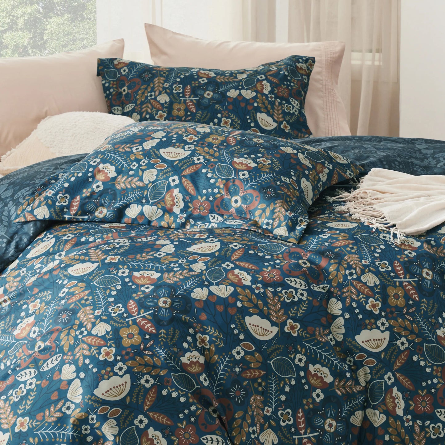 Reversible Floral Duvet Cover Set