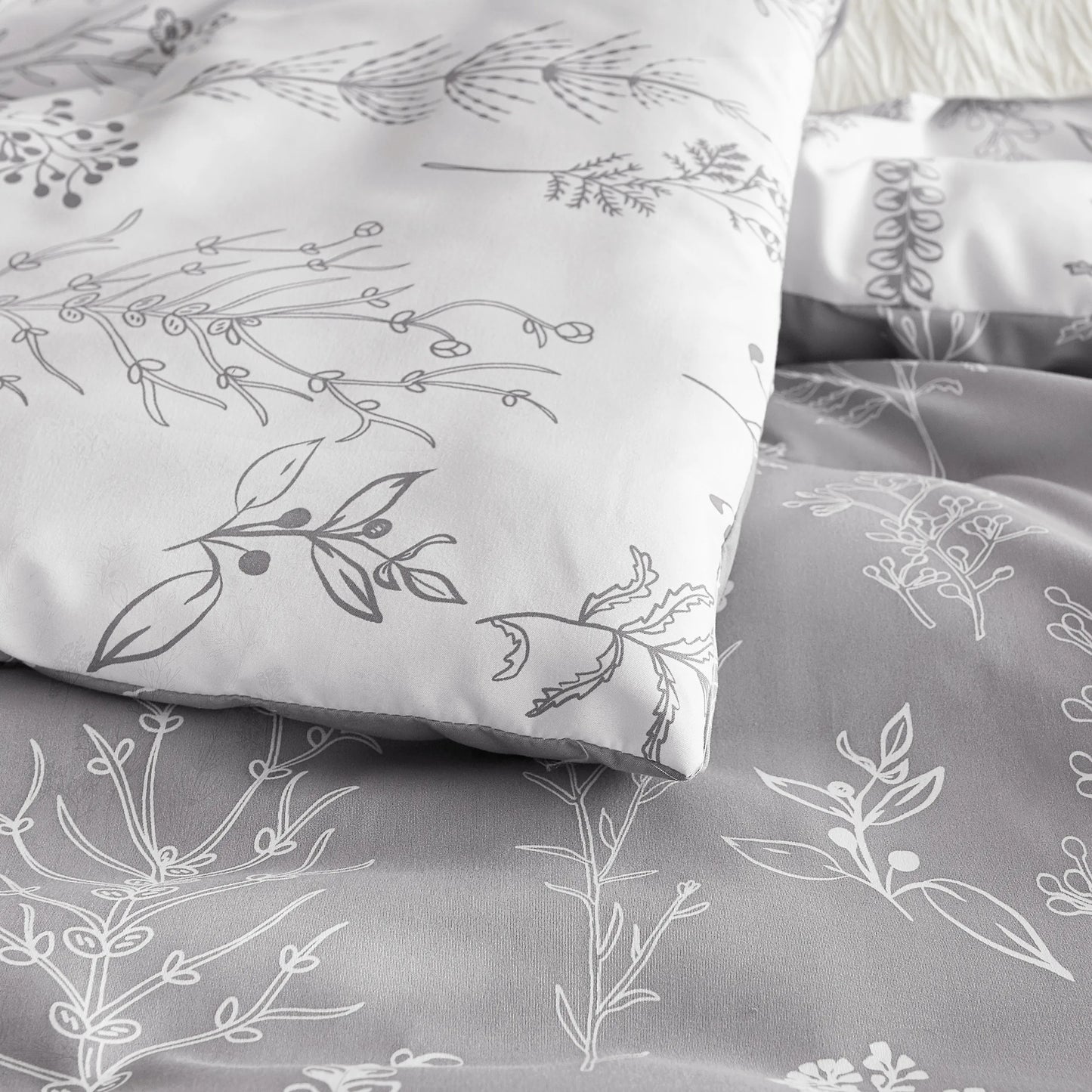 Floral Comforter Set