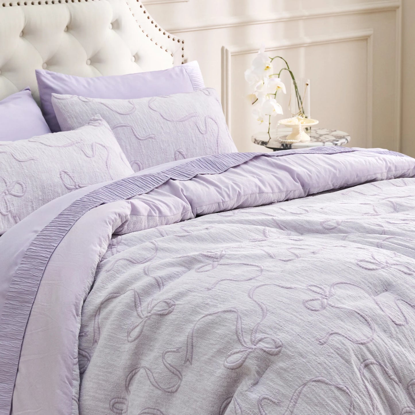 Graceful Bow Jacquard Comforter Set