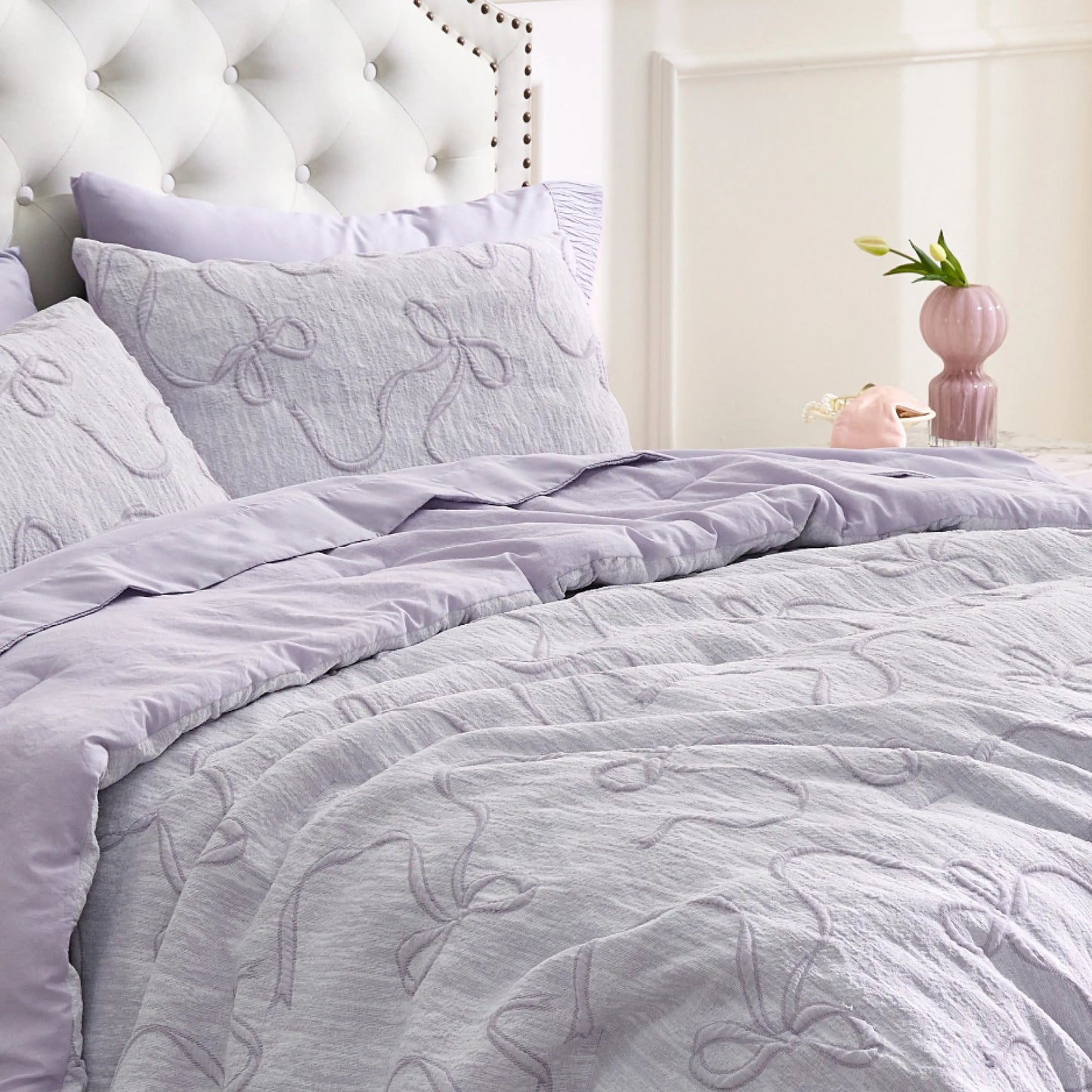 Graceful Bow Jacquard Comforter Set