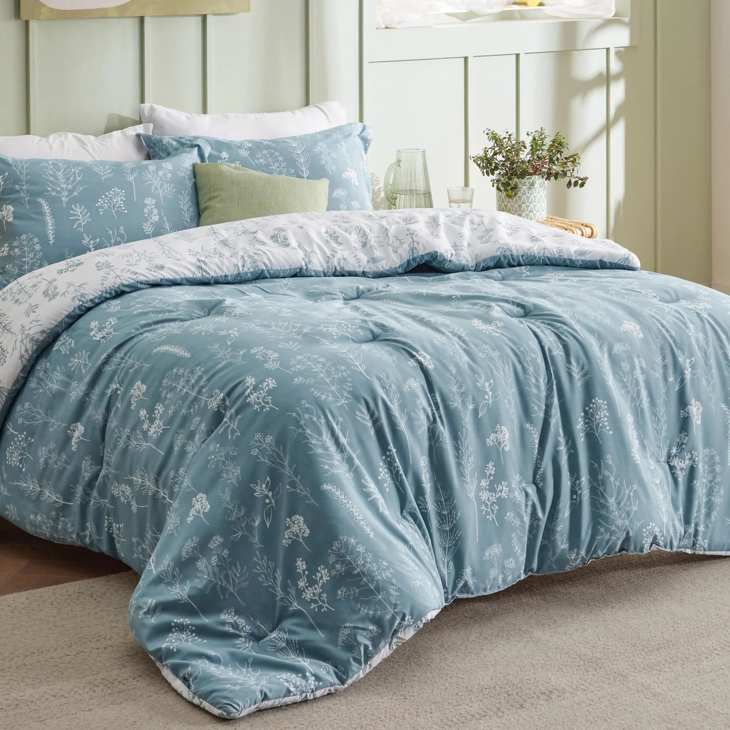 Floral Comforter Set